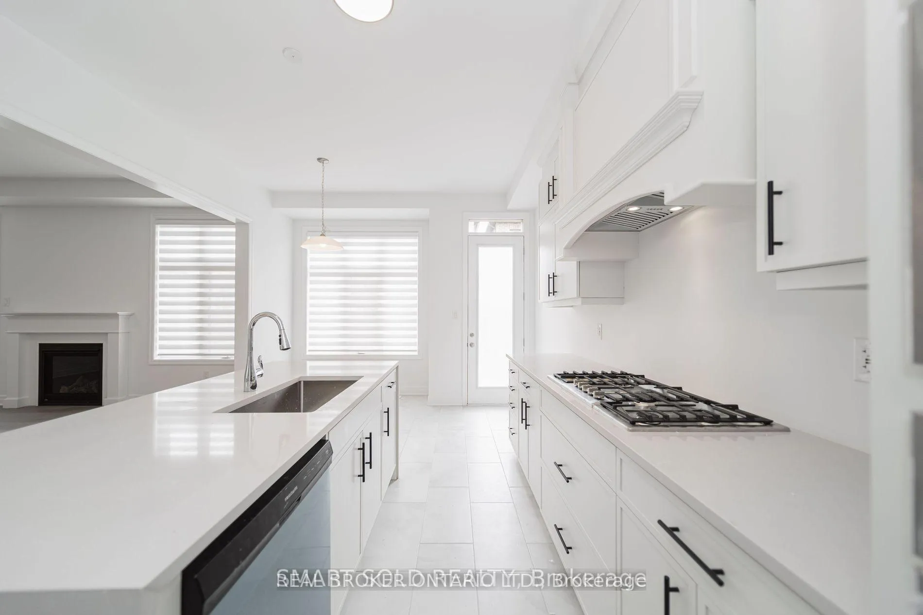 Photo 2 of 6 Azure Drive, Markham, Rural Markham — HOMEH