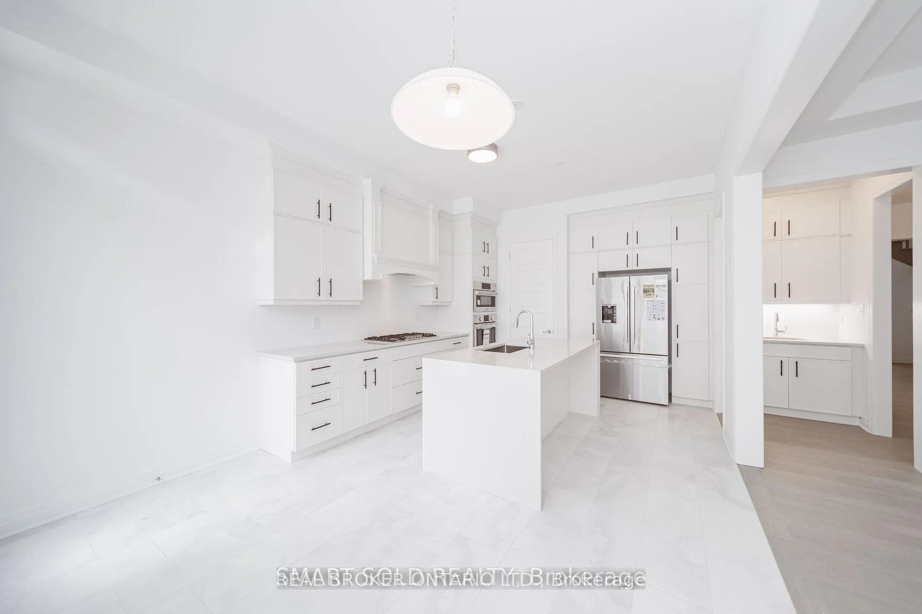 Photo 4 of 6 Azure Drive, Markham, Rural Markham — HOMEH