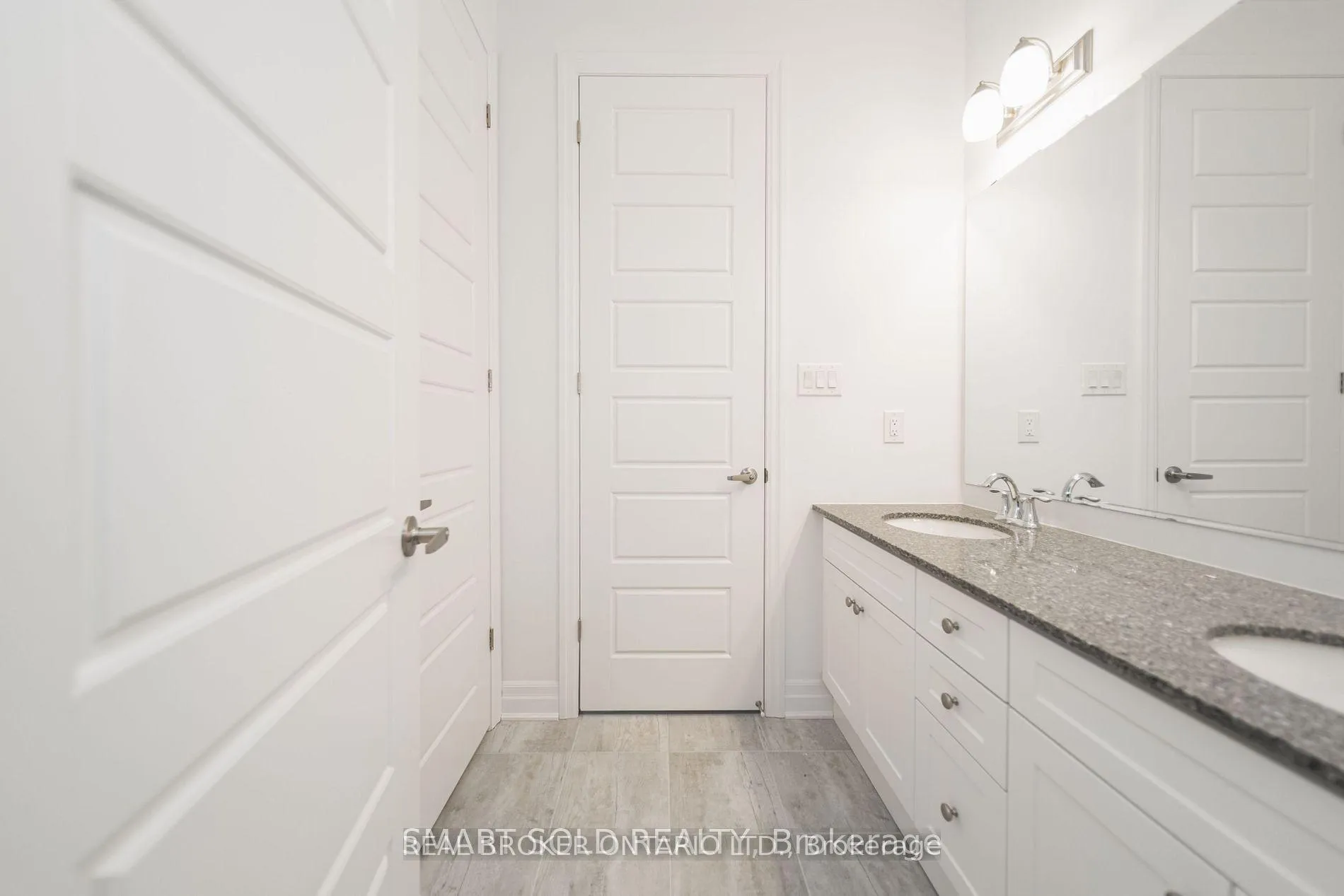 Photo 18 of 6 Azure Drive, Markham, Rural Markham — HOMEH