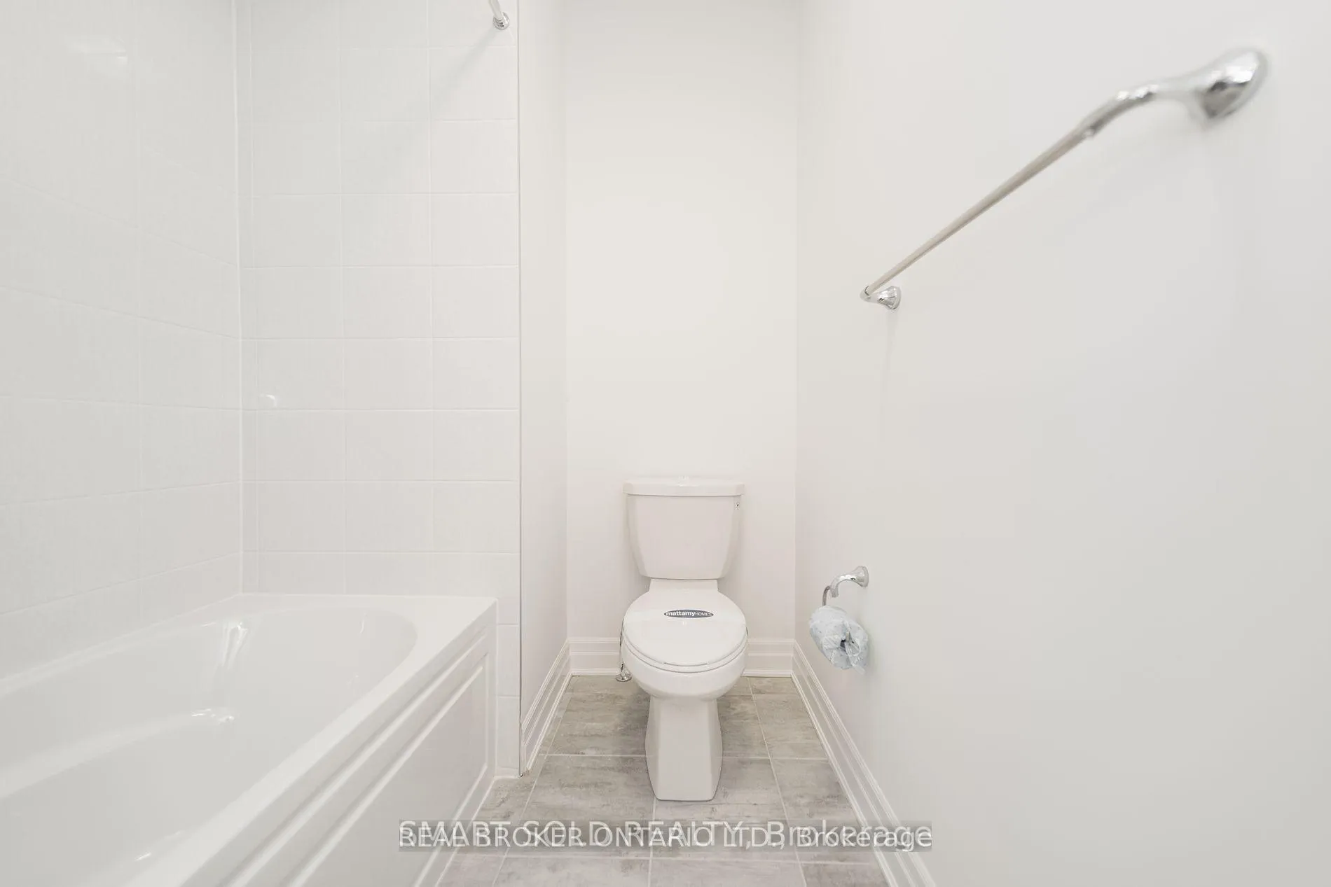 Photo 19 of 6 Azure Drive, Markham, Rural Markham — HOMEH