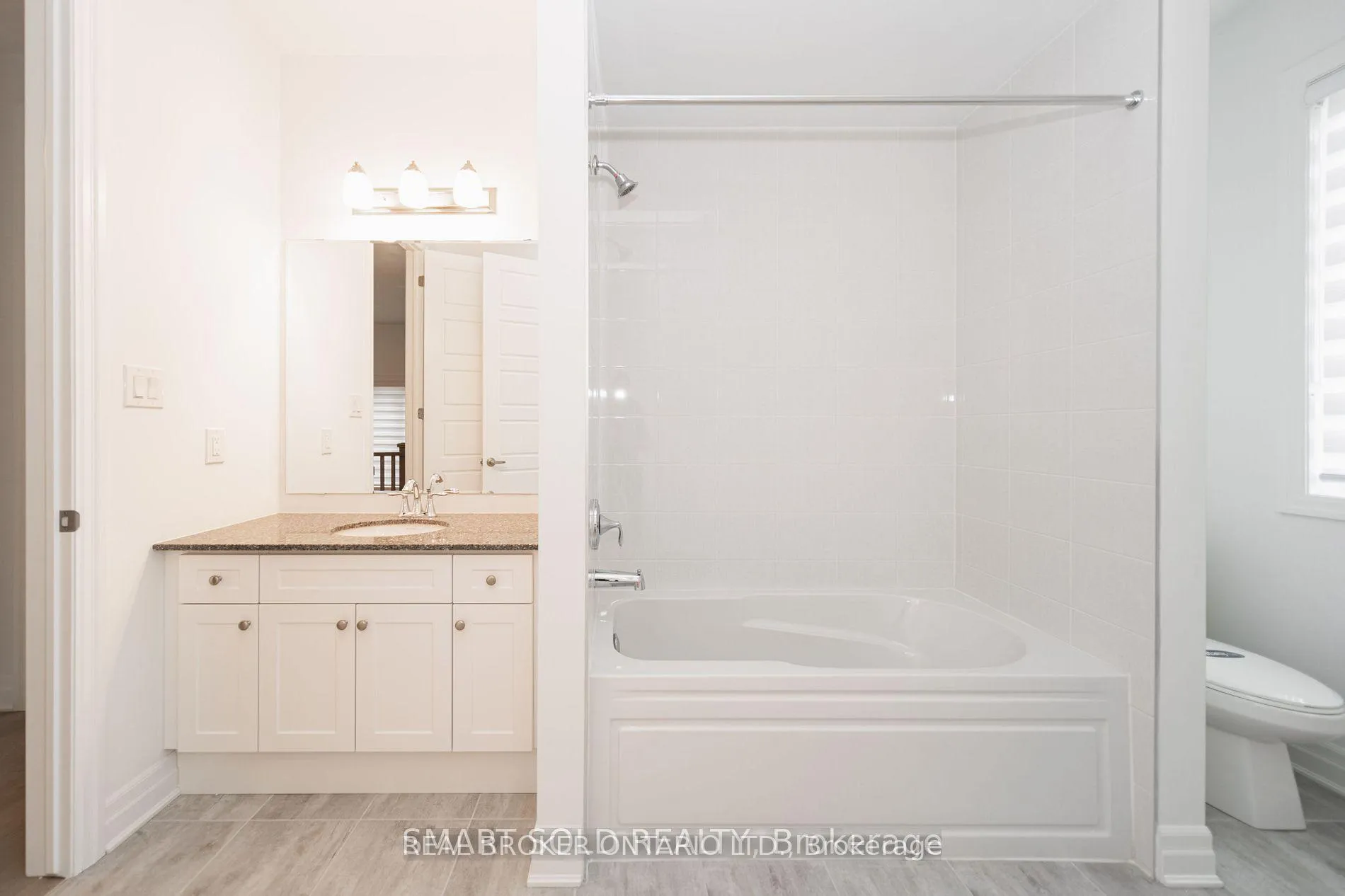 Photo 23 of 6 Azure Drive, Markham, Rural Markham — HOMEH