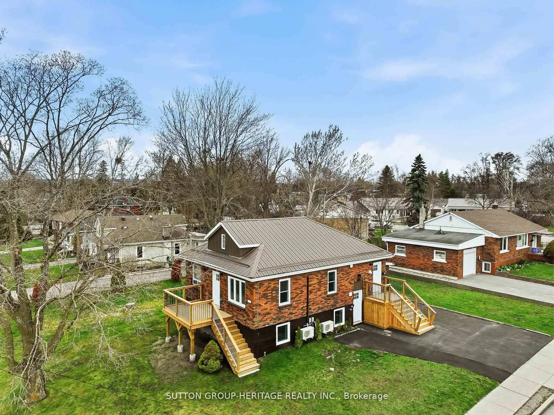 Photo 2 of Unit Upper, 164 Dixon Drive, Quinte West, Trenton Ward — HOMEH