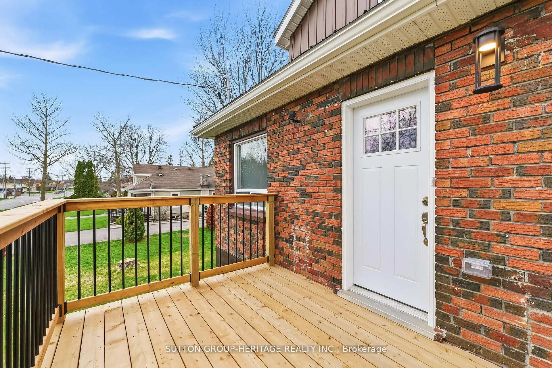 Photo 3 of Unit Upper, 164 Dixon Drive, Quinte West, Trenton Ward — HOMEH
