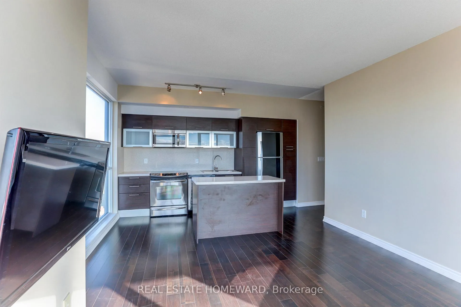 Photo 6 of Unit 4315, 386 Yonge Street, Toronto, Bay Street Corridor — HOMEH