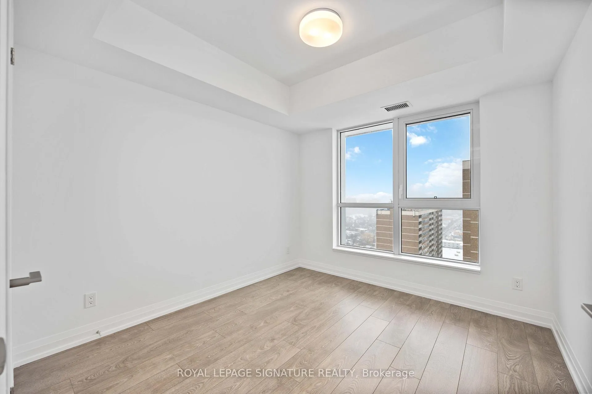 Photo 21 of Unit 2405, 286 Main Street, Toronto, East End-Danforth — HOMEH