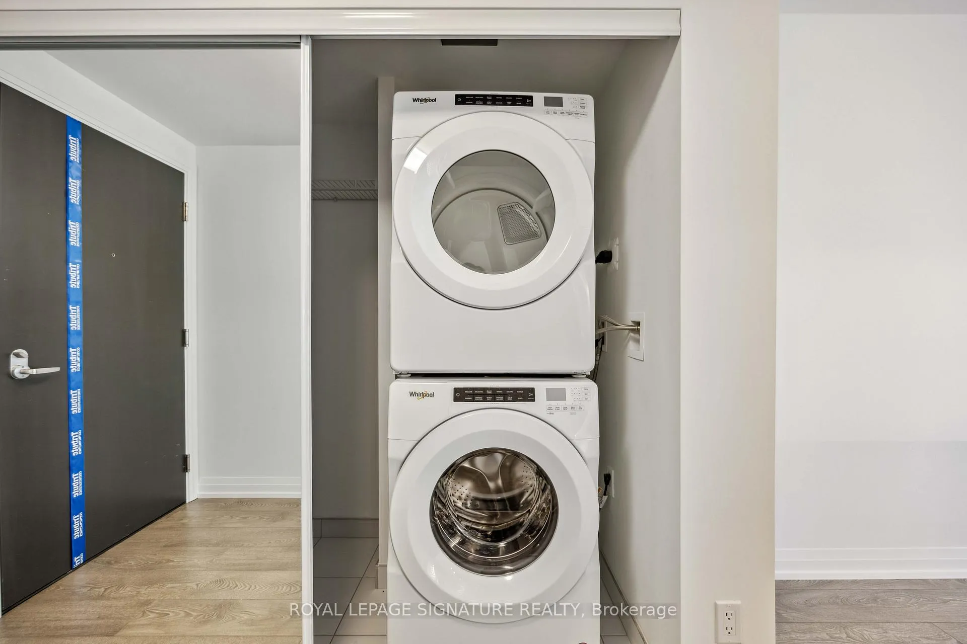 Photo 31 of Unit 2405, 286 Main Street, Toronto, East End-Danforth — HOMEH