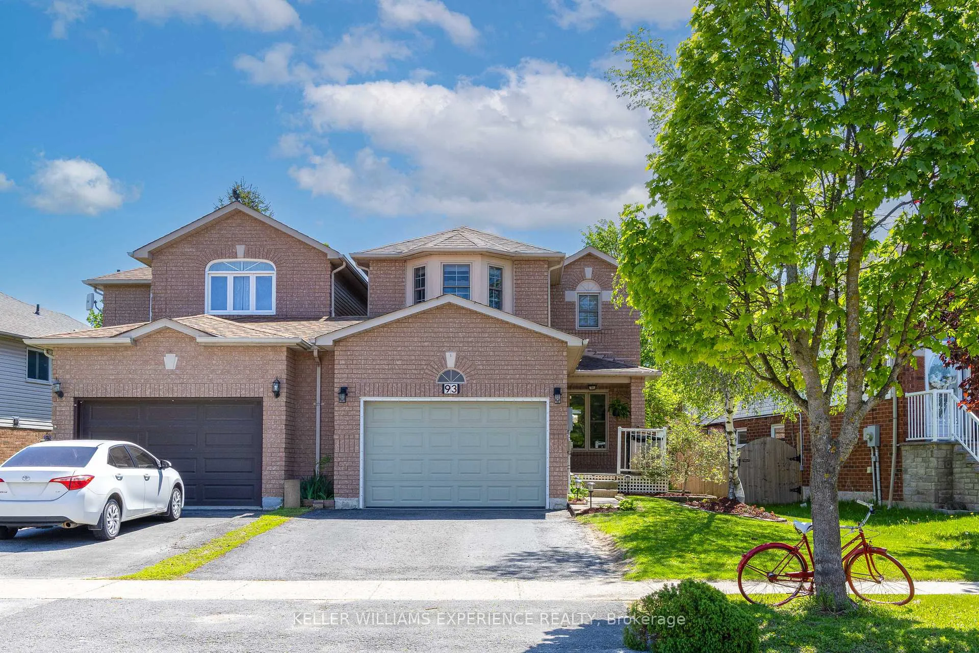 Photo 1 of 93 Athabaska Road, Barrie, Holly — HOMEH