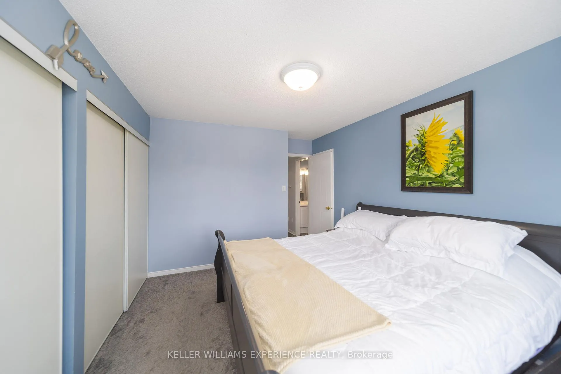 Photo 17 of 93 Athabaska Road, Barrie, Holly — HOMEH