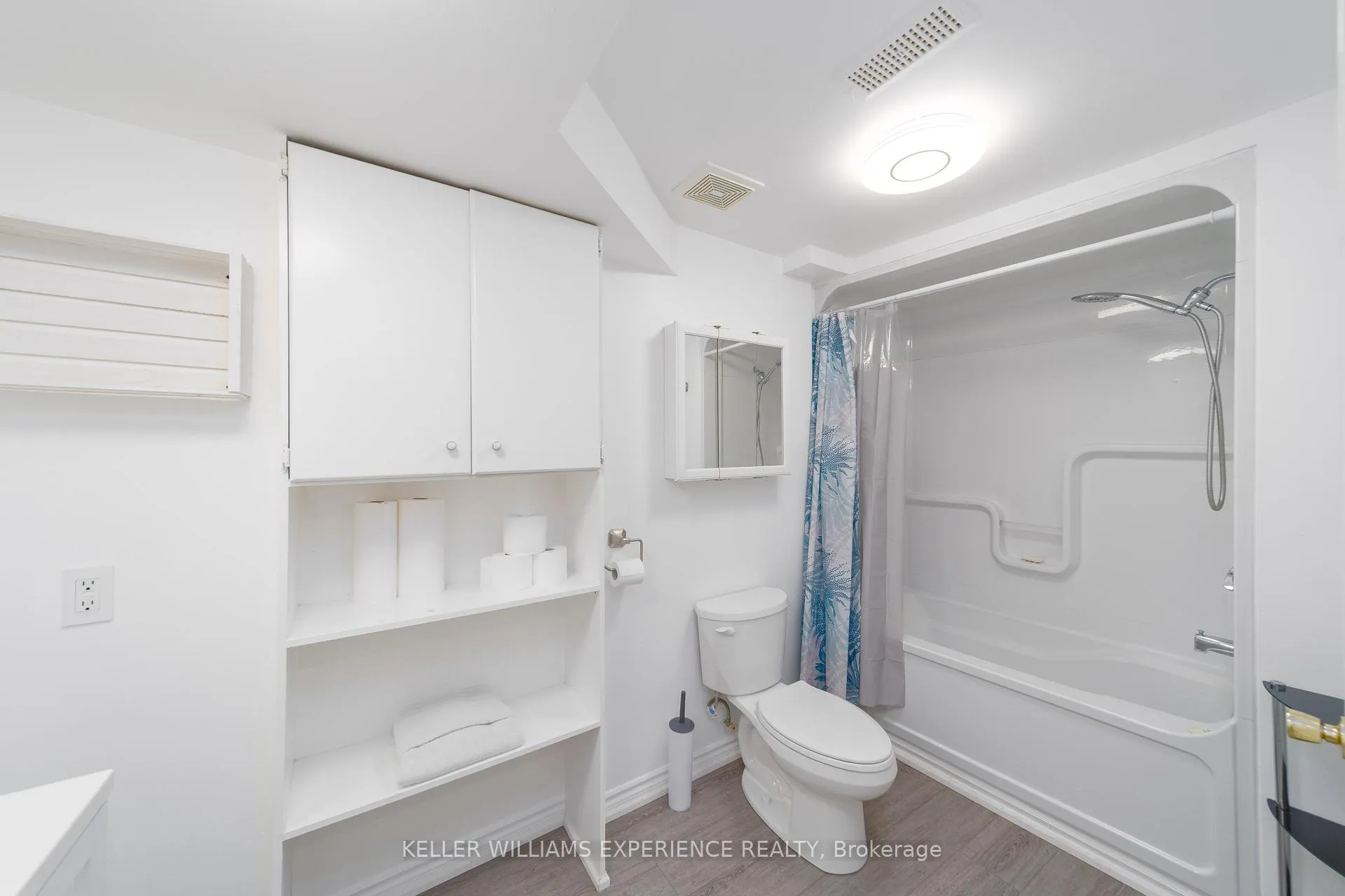 Photo 22 of 93 Athabaska Road, Barrie, Holly — HOMEH
