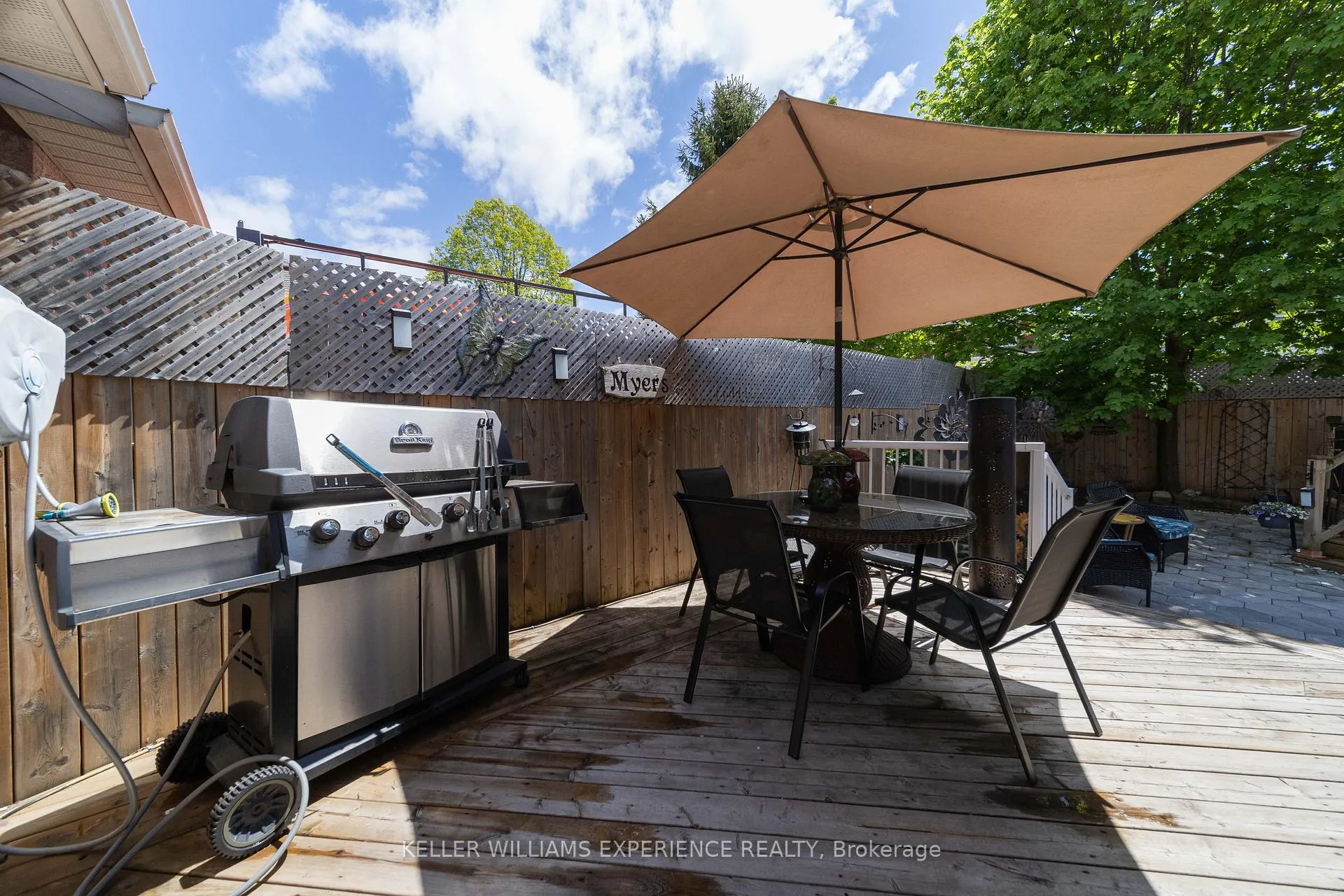 Photo 23 of 93 Athabaska Road, Barrie, Holly — HOMEH