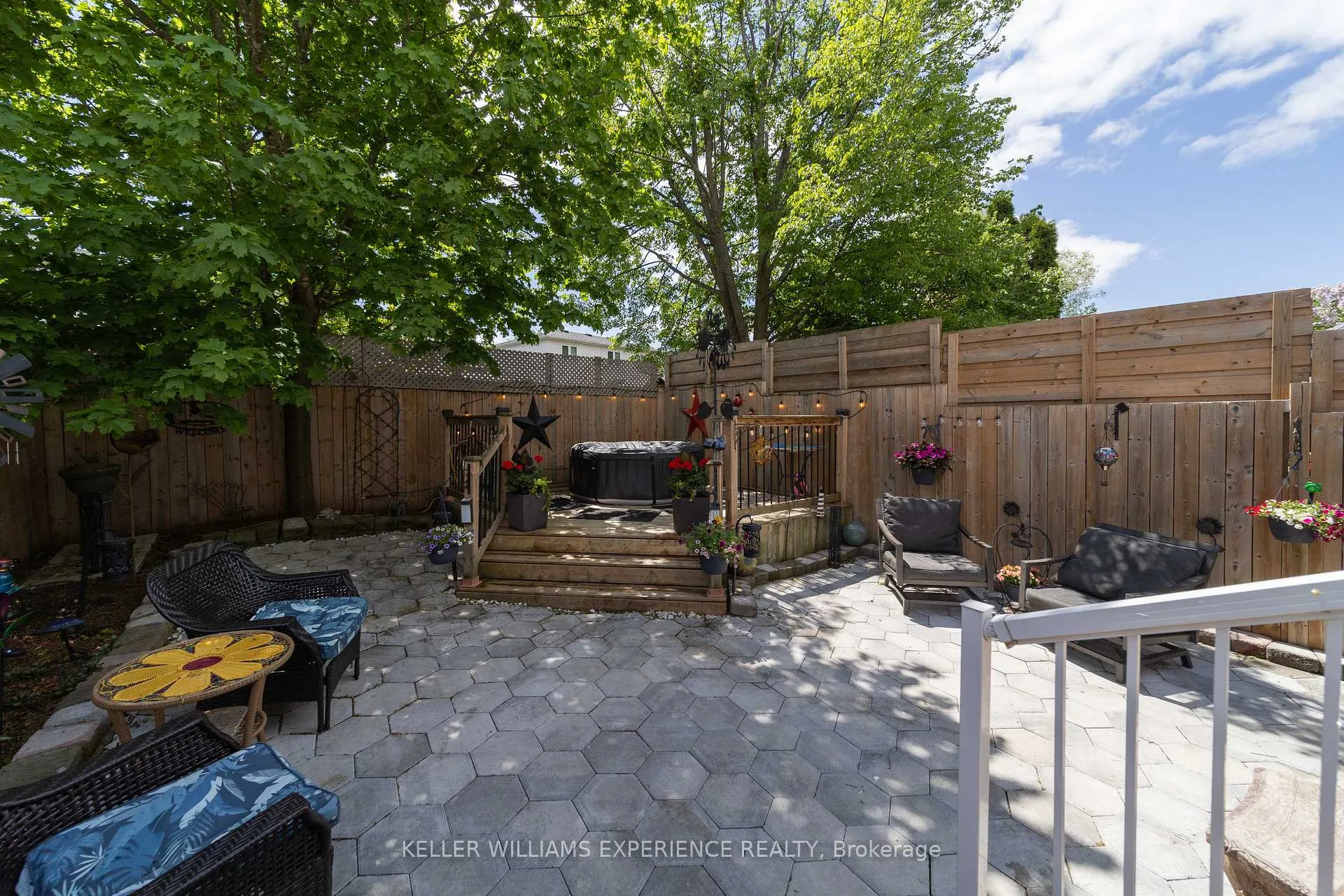 Photo 27 of 93 Athabaska Road, Barrie, Holly — HOMEH