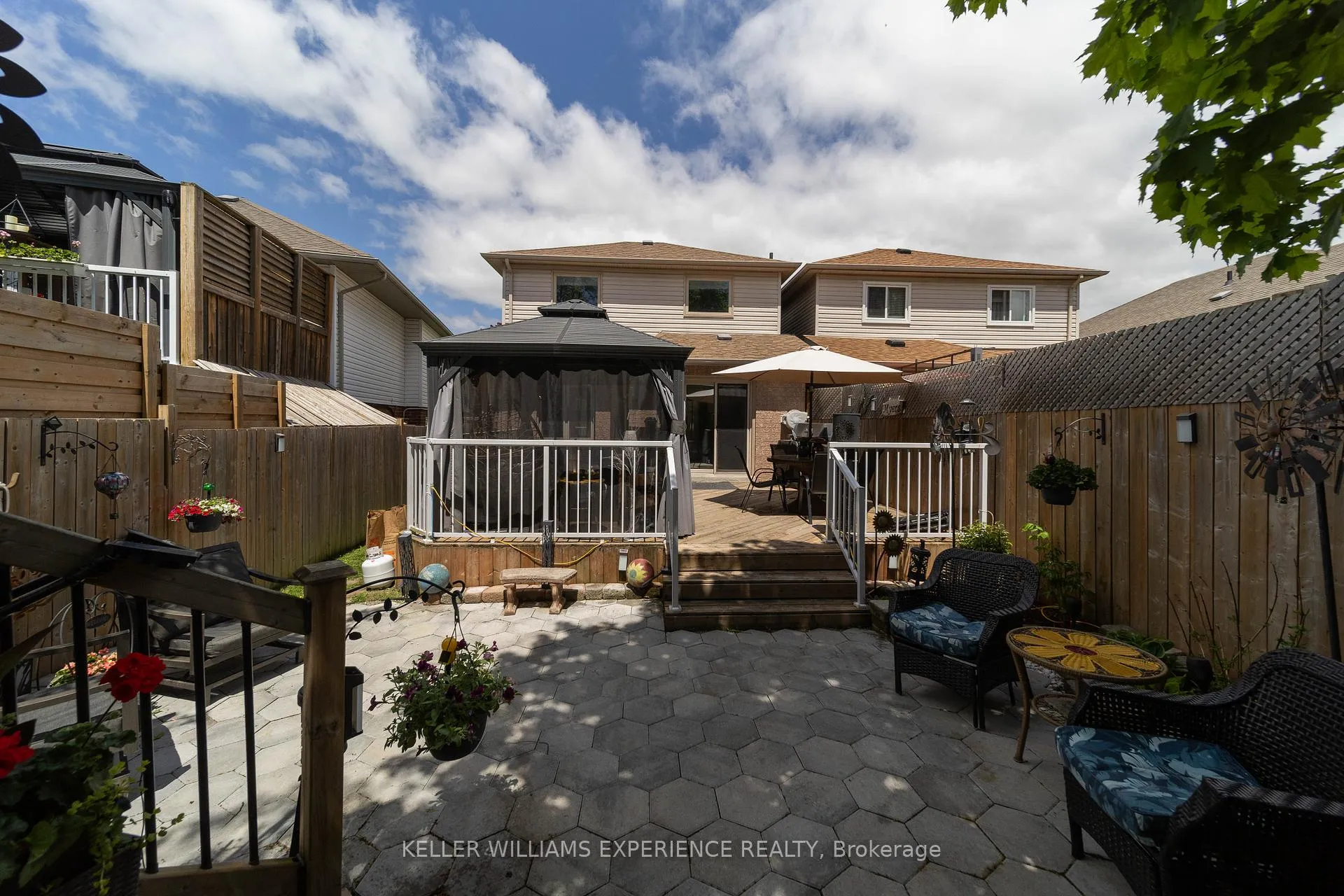 Photo 31 of 93 Athabaska Road, Barrie, Holly — HOMEH