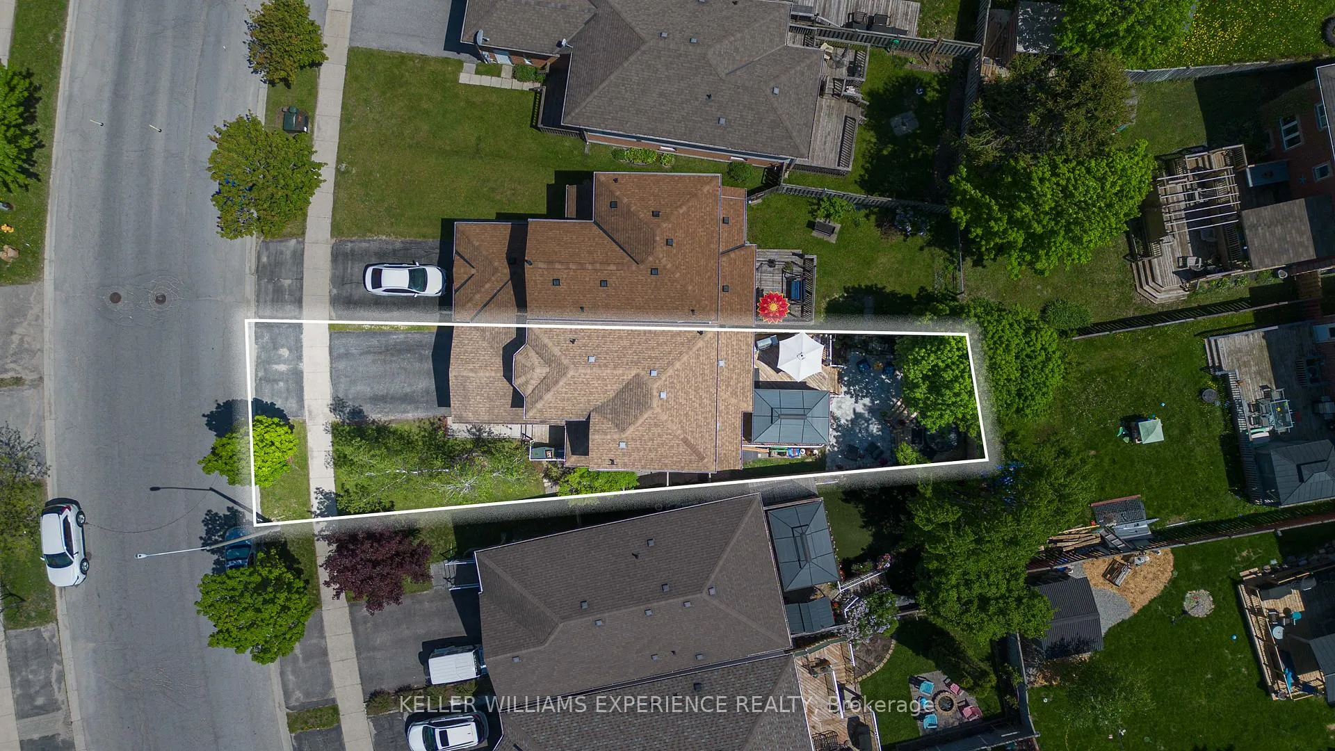 Photo 33 of 93 Athabaska Road, Barrie, Holly — HOMEH