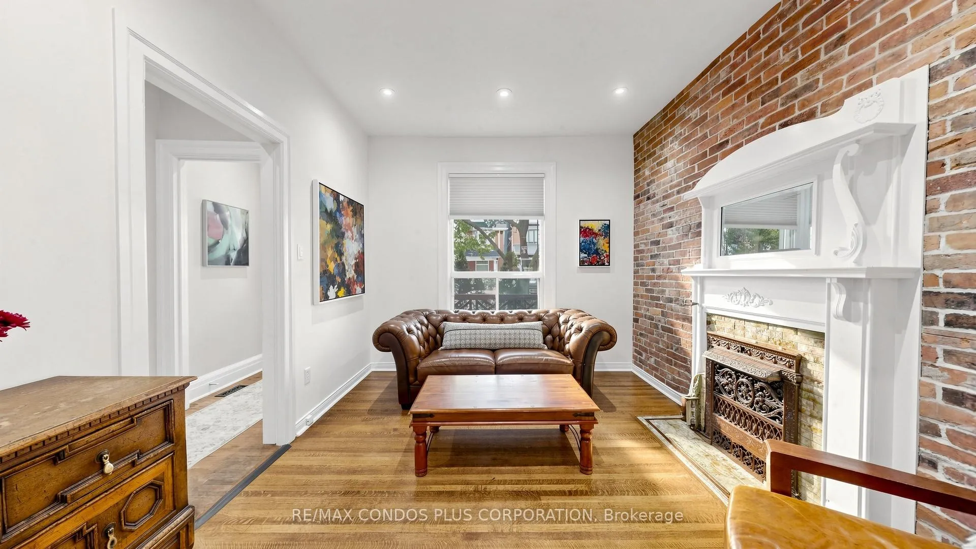 Photo 3 of 212 Albany Avenue, Toronto, The Annex — HOMEH