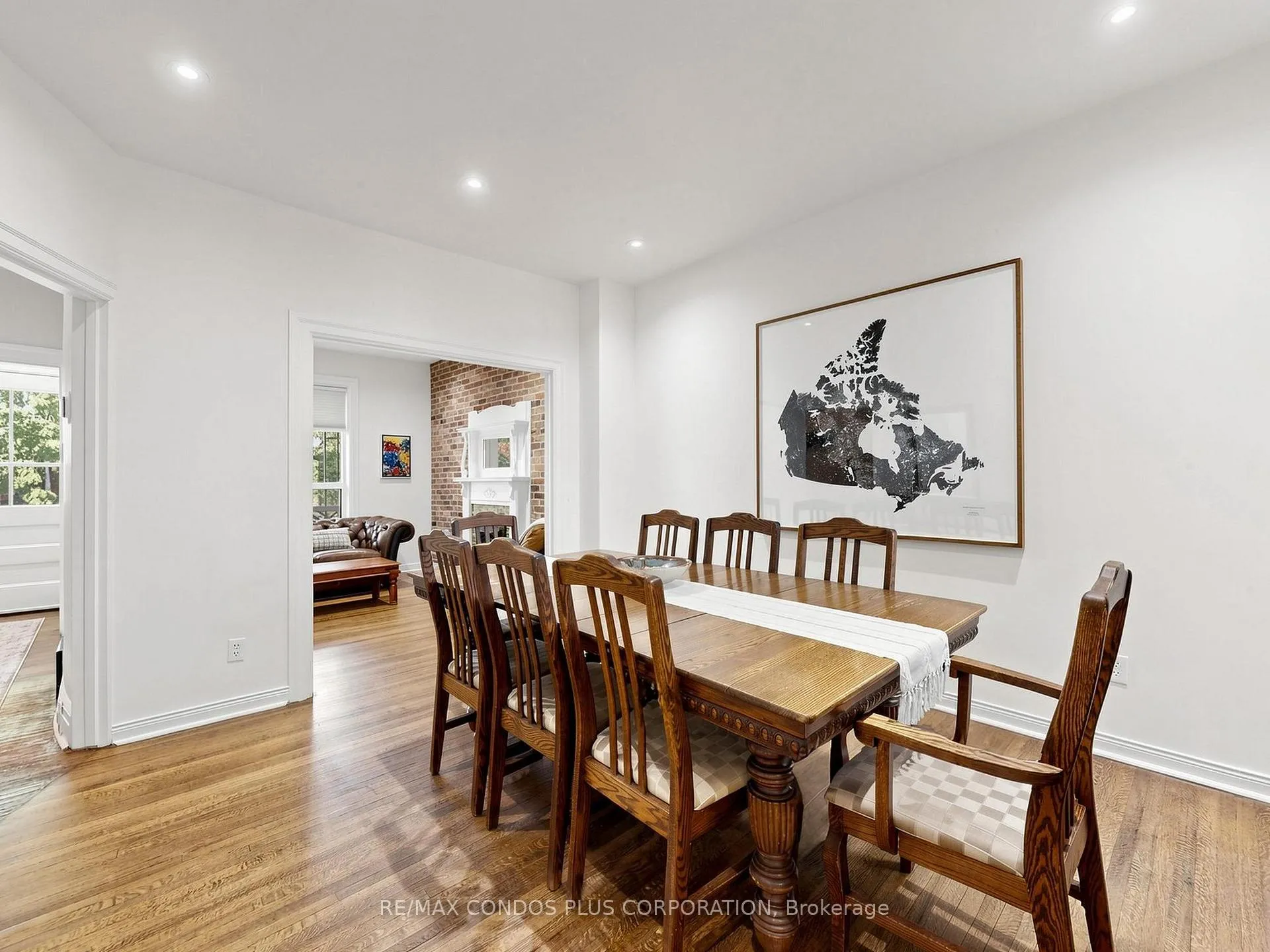 Photo 5 of 212 Albany Avenue, Toronto, The Annex — HOMEH