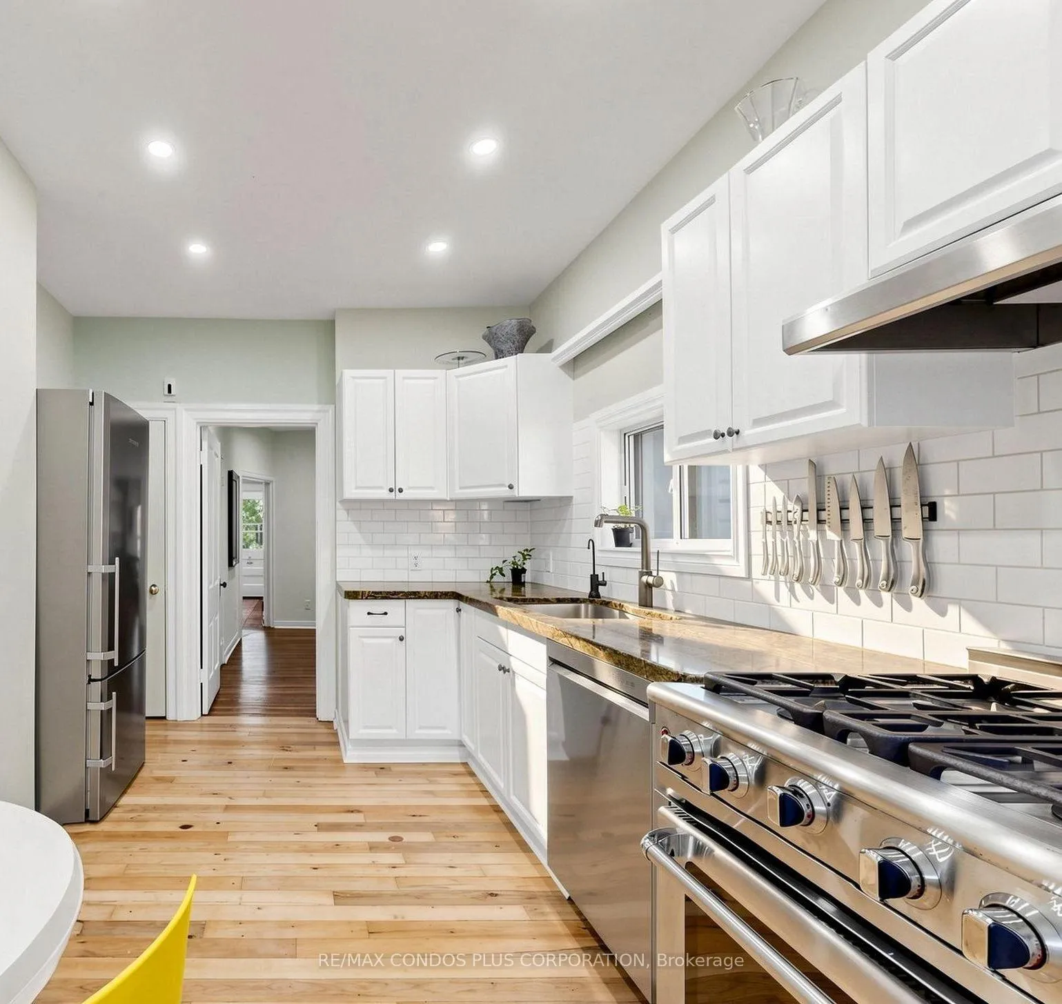 Photo 7 of 212 Albany Avenue, Toronto, The Annex — HOMEH