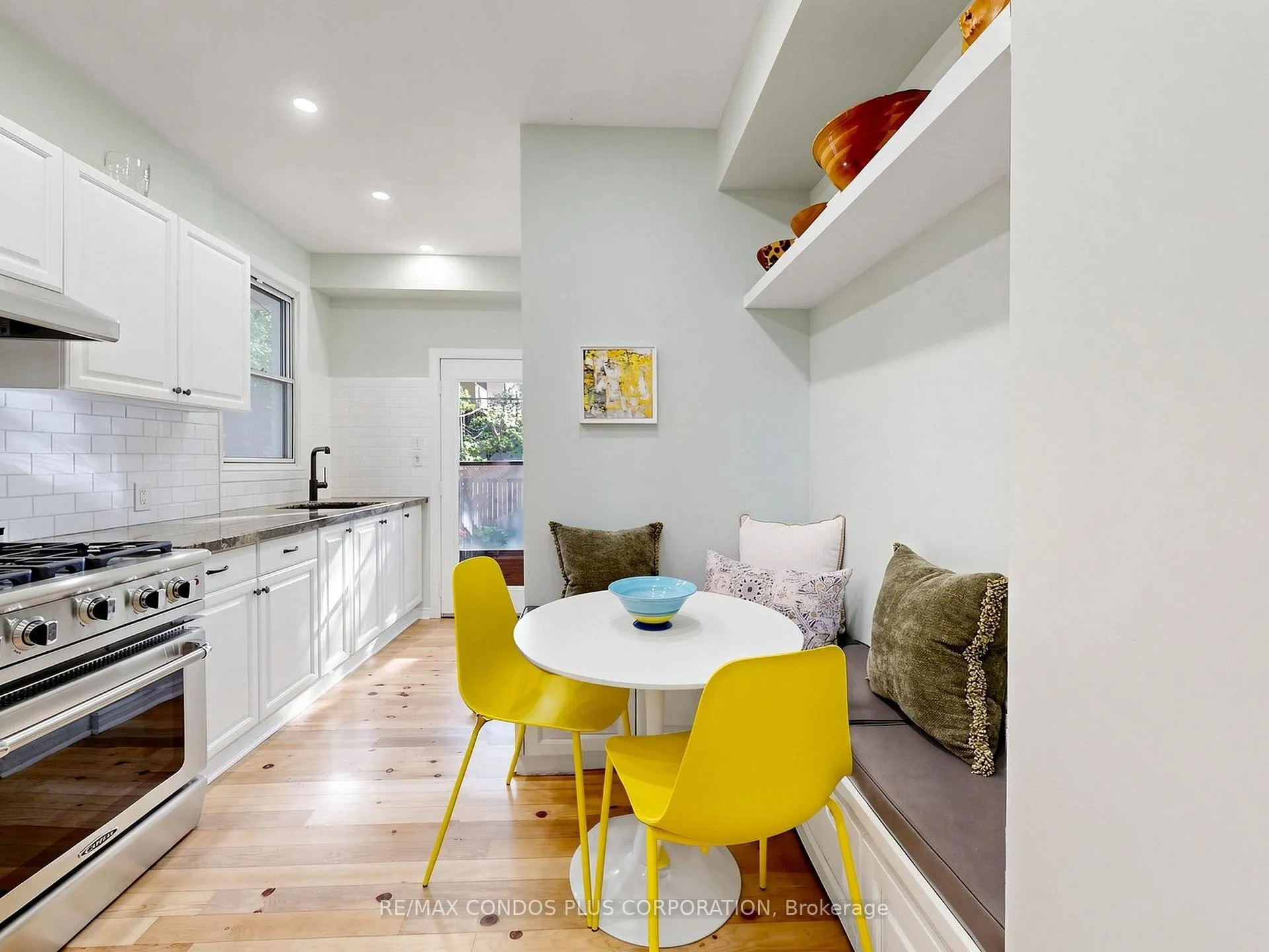 Photo 9 of 212 Albany Avenue, Toronto, The Annex — HOMEH