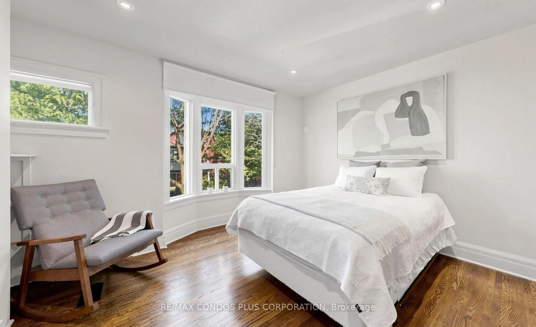 Photo 13 of 212 Albany Avenue, Toronto, The Annex — HOMEH