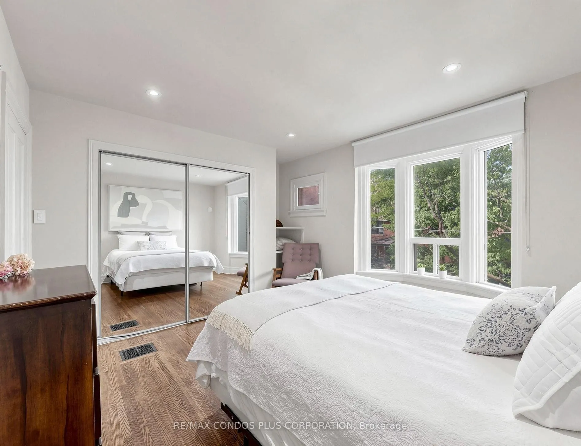 Photo 14 of 212 Albany Avenue, Toronto, The Annex — HOMEH