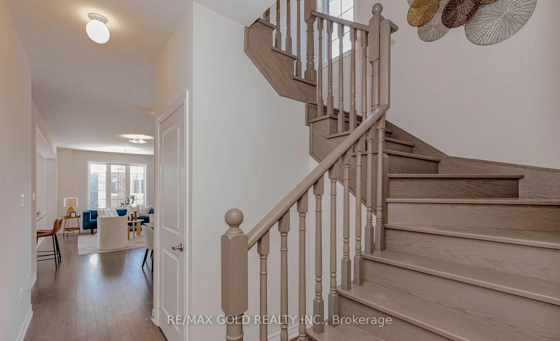 Photo 4 of 25 Sapwood Crescent, Brampton, Snelgrove — HOMEH