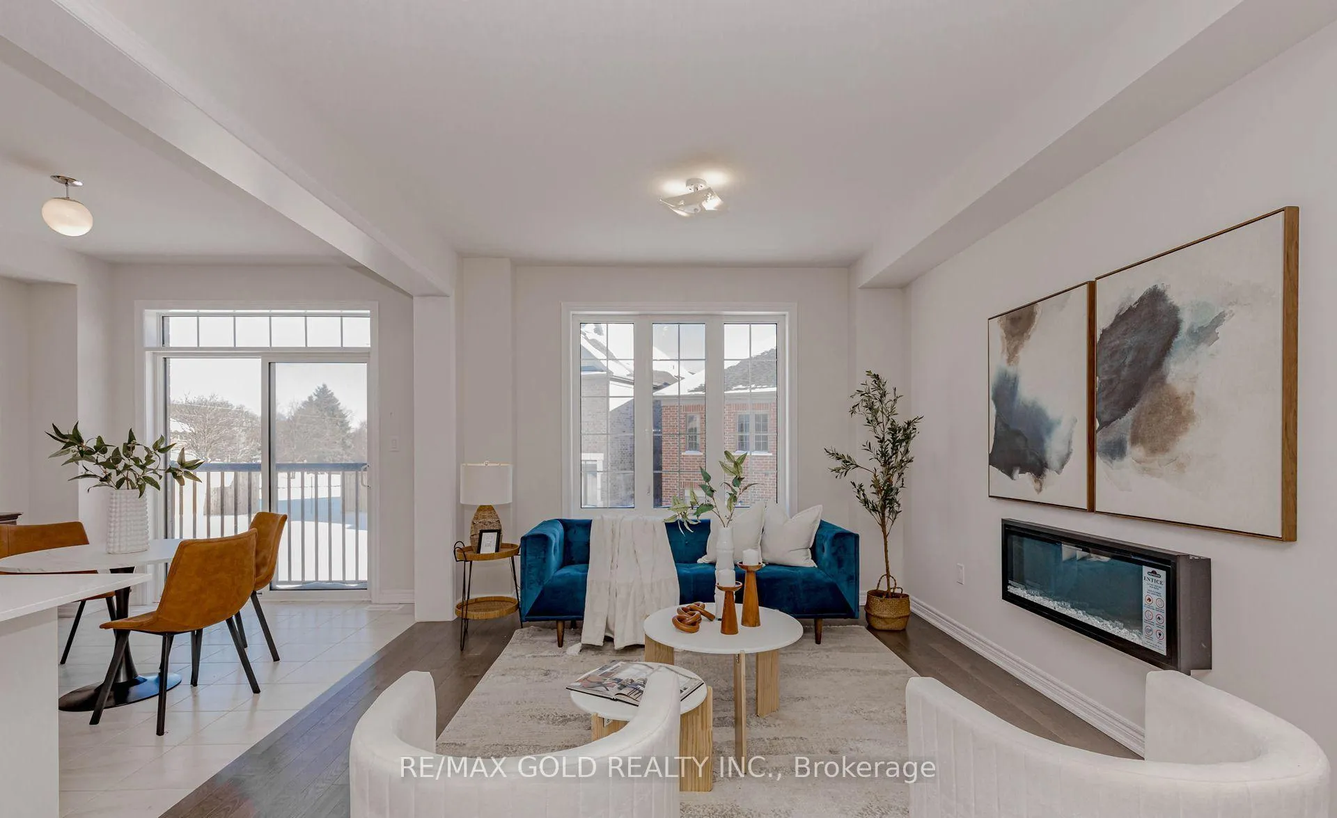 Photo 9 of 25 Sapwood Crescent, Brampton, Snelgrove — HOMEH