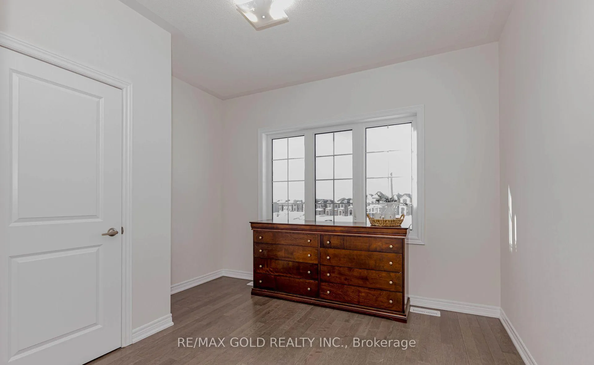 Photo 31 of 25 Sapwood Crescent, Brampton, Snelgrove — HOMEH