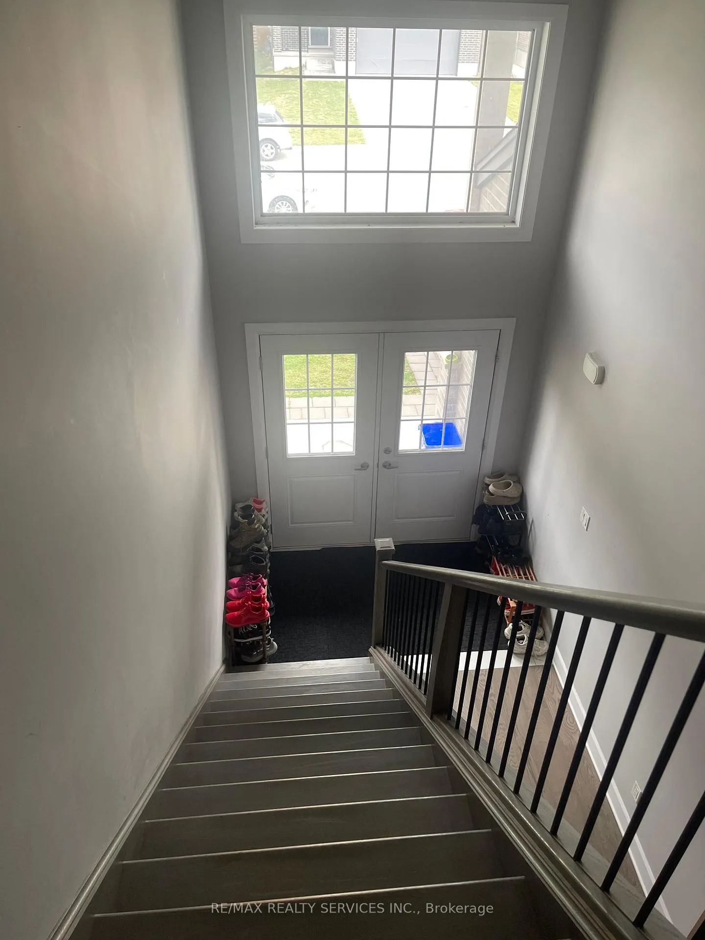 Photo 7 of 1573 Dylan Street, London, East D — HOMEH