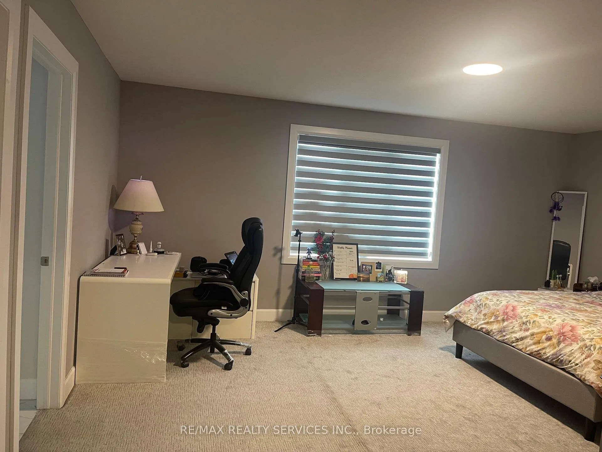 Photo 9 of 1573 Dylan Street, London, East D — HOMEH