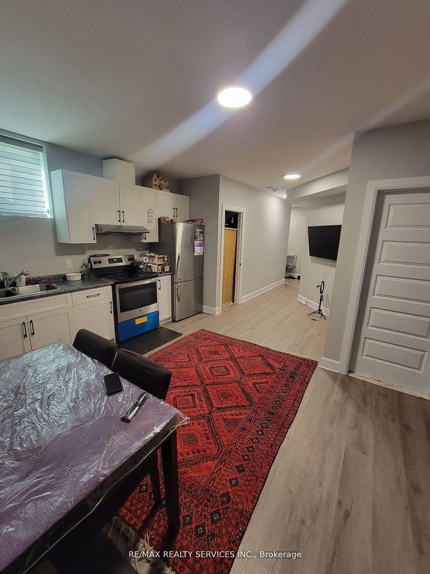 Photo 20 of 1573 Dylan Street, London, East D — HOMEH