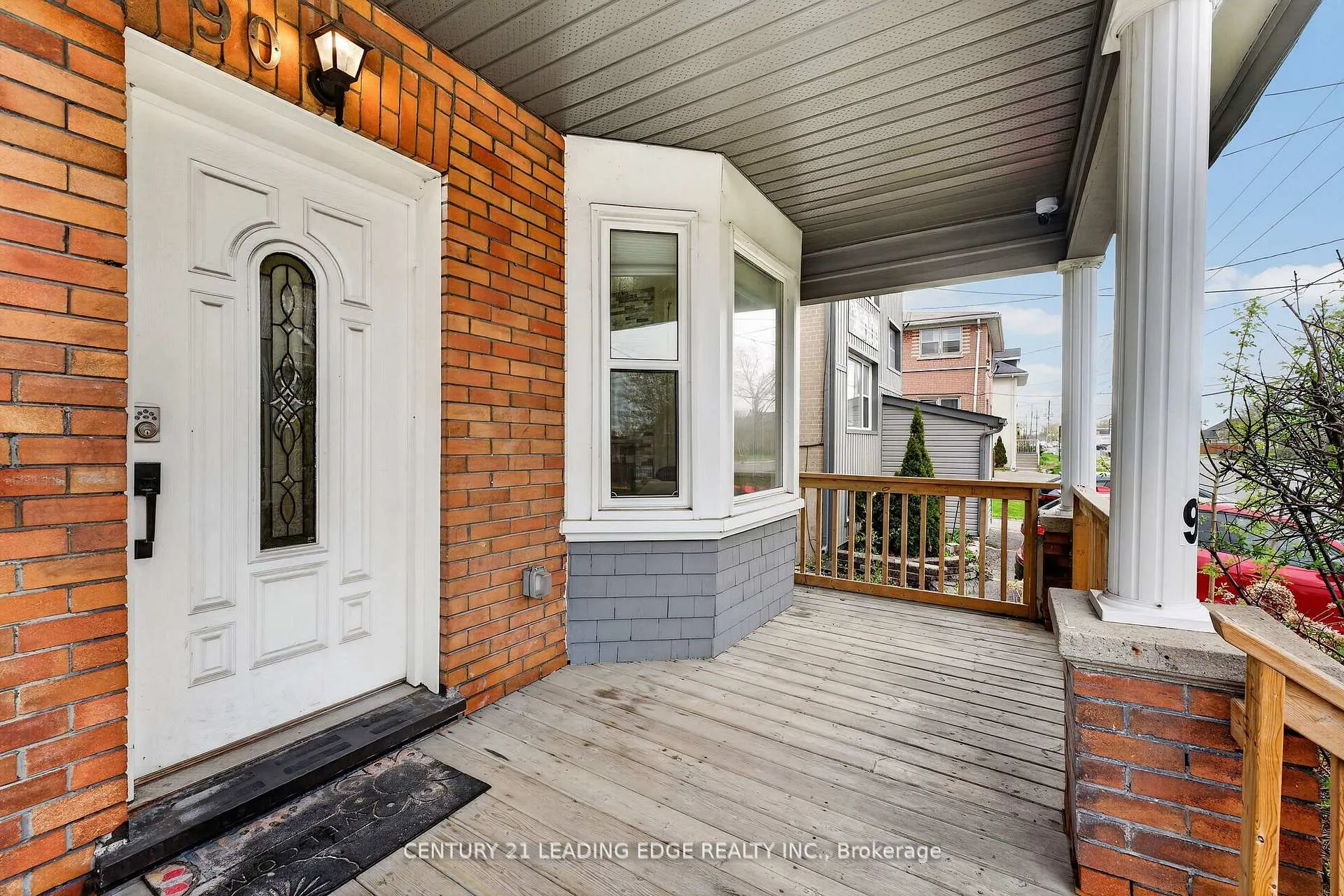 Photo 2 of 90 Park Road S, Oshawa, Vanier — HOMEH
