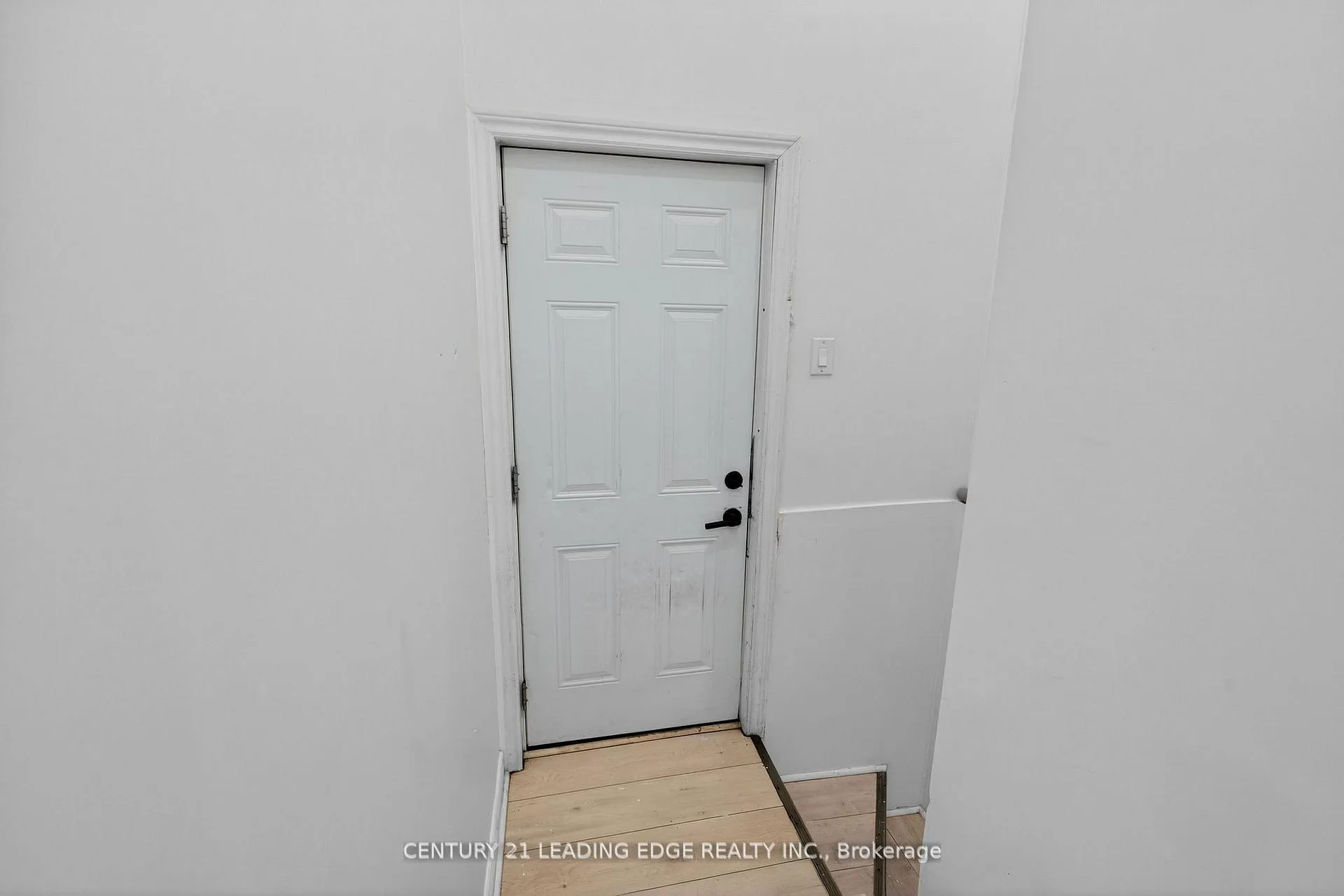 Photo 37 of 90 Park Road S, Oshawa, Vanier — HOMEH