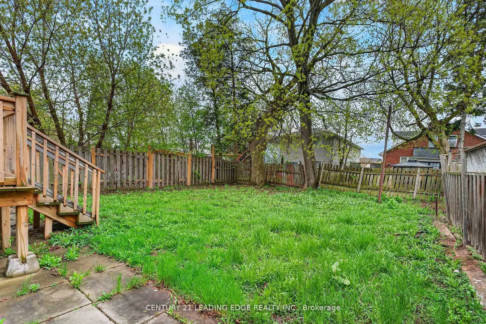 Photo 43 of 90 Park Road S, Oshawa, Vanier — HOMEH