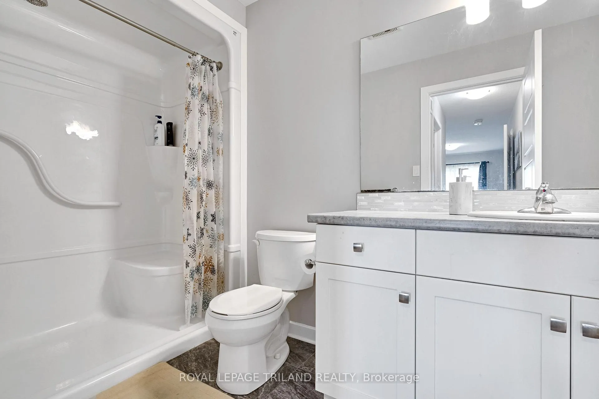 Photo 22 of 114 Benjamin Parkway, St. Thomas — HOMEH