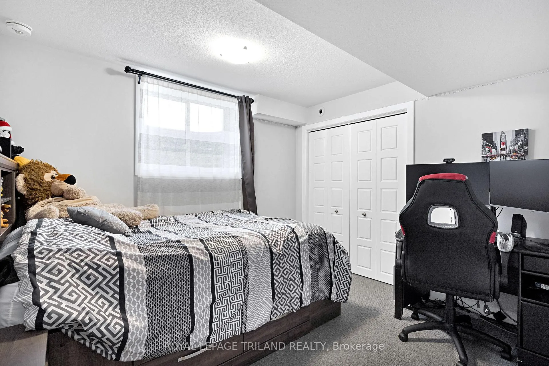 Photo 35 of 114 Benjamin Parkway, St. Thomas — HOMEH