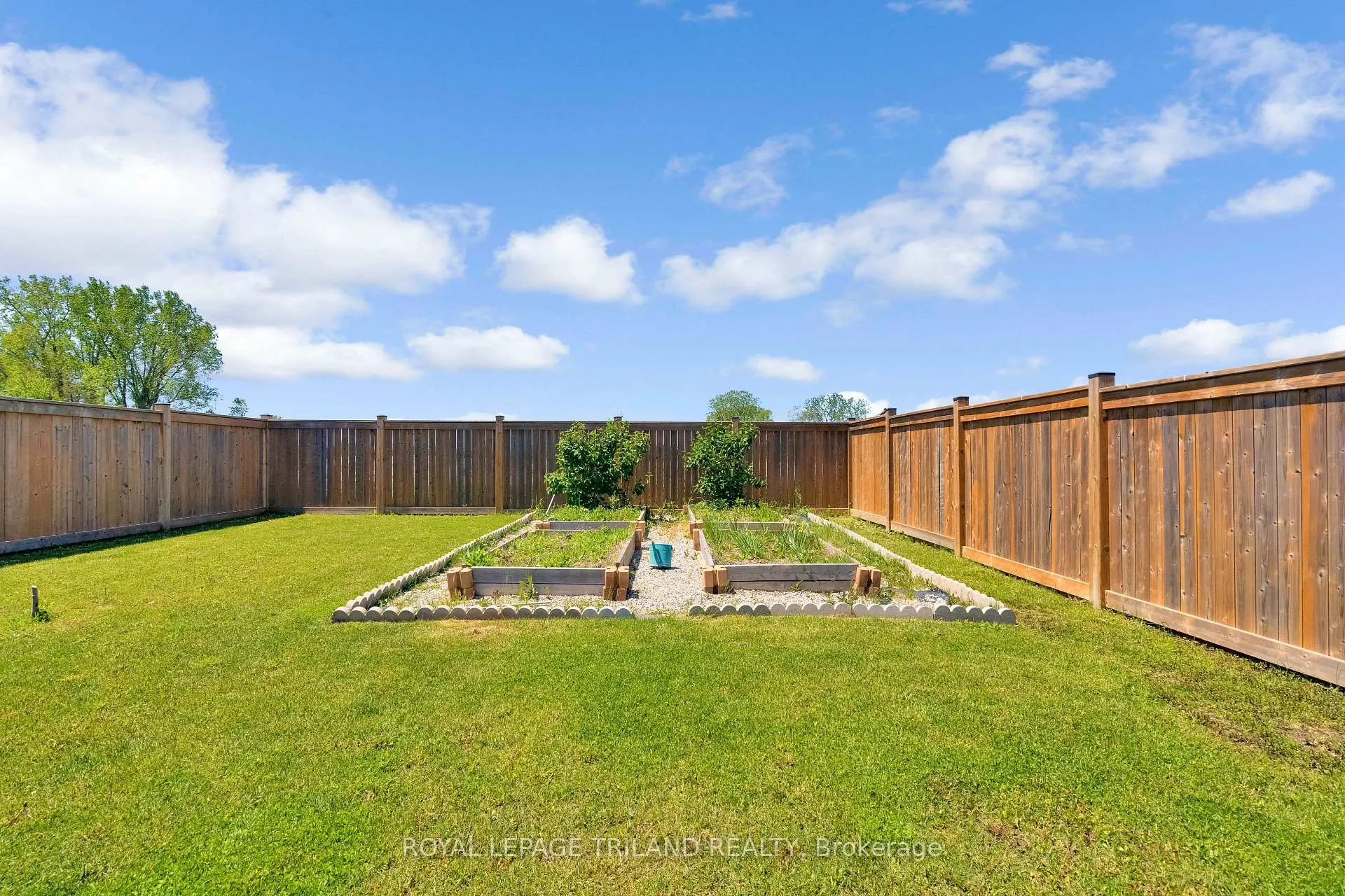 Photo 40 of 114 Benjamin Parkway, St. Thomas — HOMEH