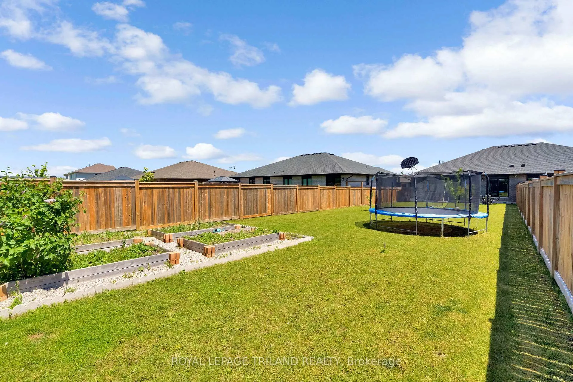 Photo 42 of 114 Benjamin Parkway, St. Thomas — HOMEH