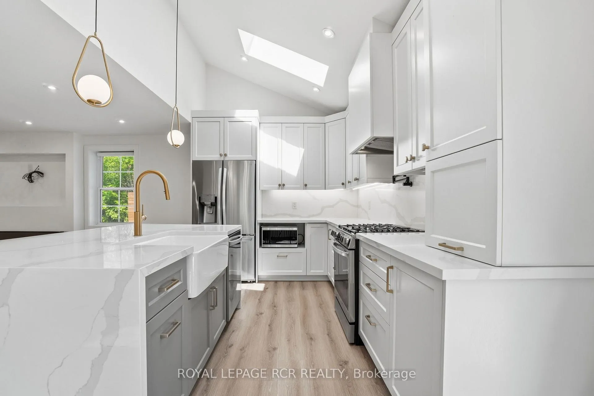 Photo 12 of 136 Main Street, King, Schomberg — HOMEH