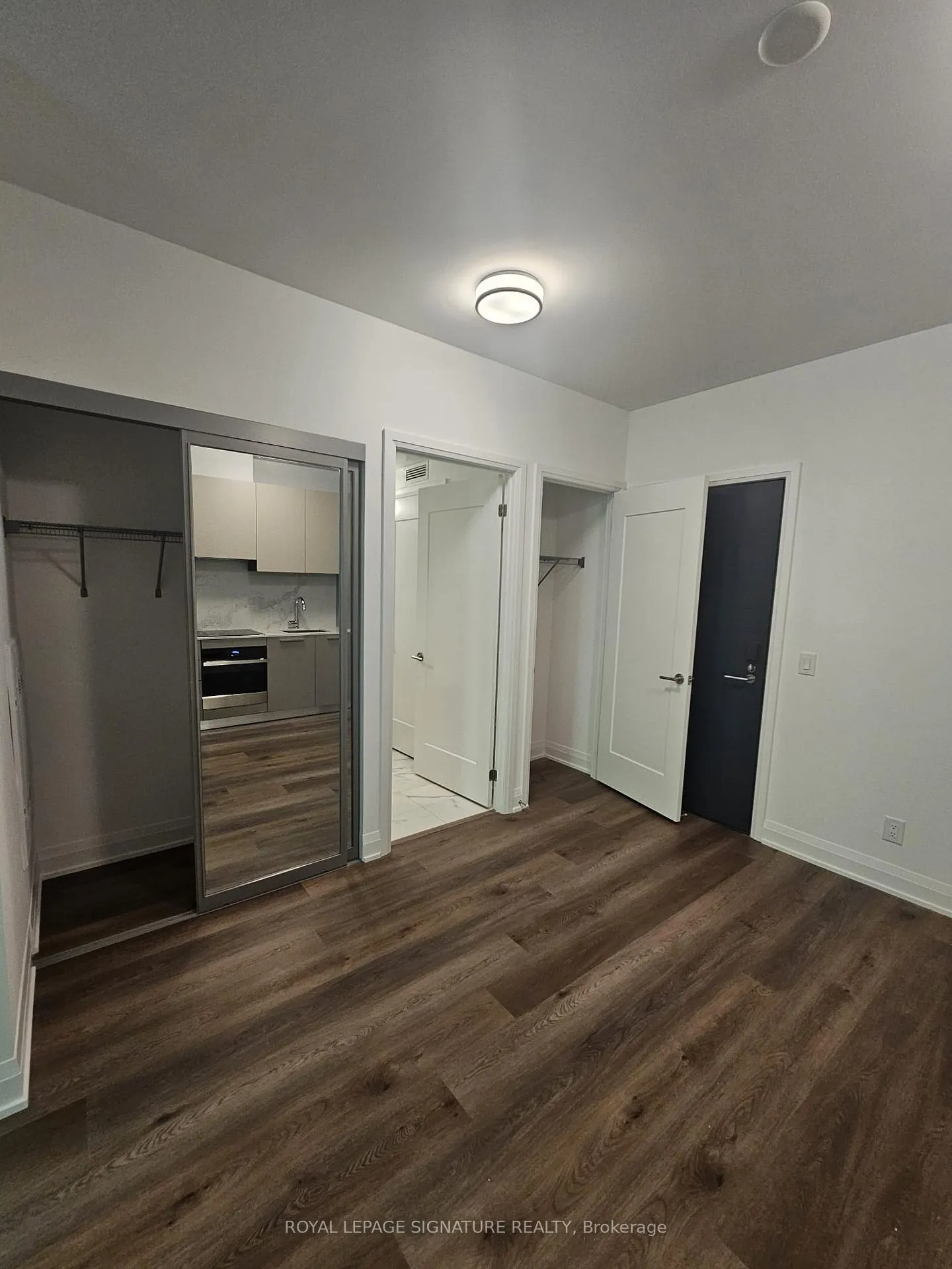 Photo 6 of Unit 208, 65 Broadway Avenue, Toronto, Mount Pleasant West — HOMEH