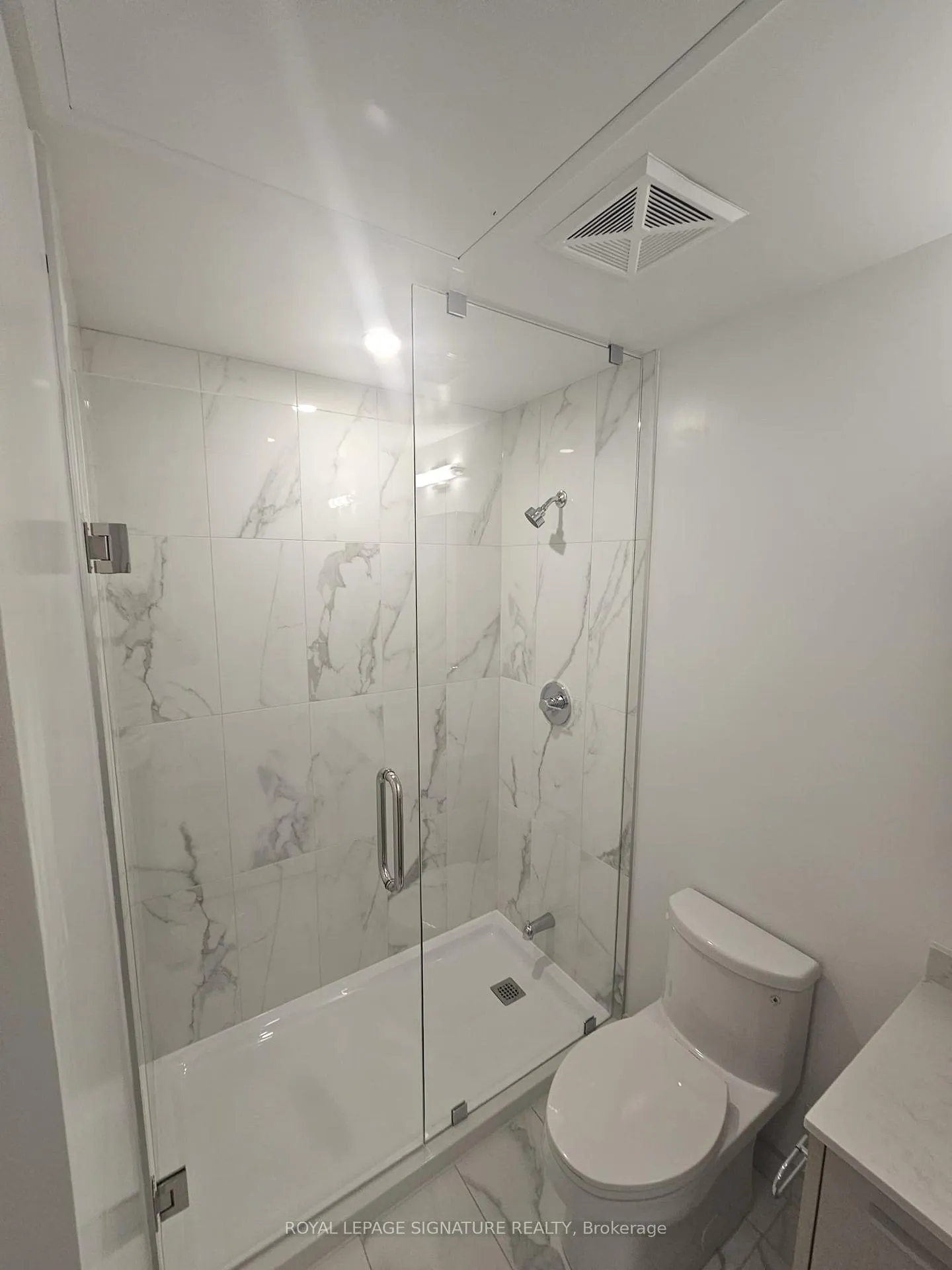 Photo 10 of Unit 208, 65 Broadway Avenue, Toronto, Mount Pleasant West — HOMEH