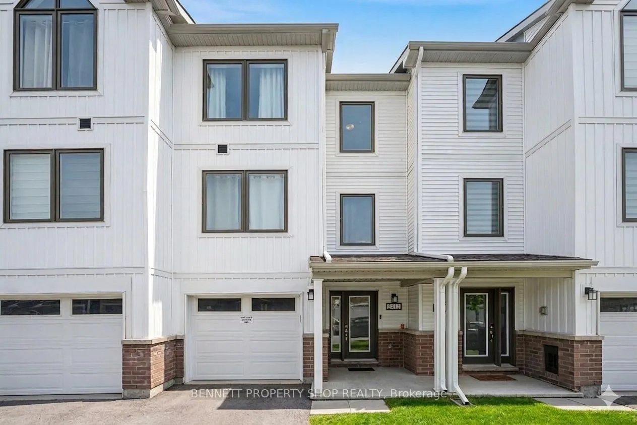 Photo 14 of 2412 Watercolours Way, Ottawa, Barrhaven - Half Moon Bay — HOMEH