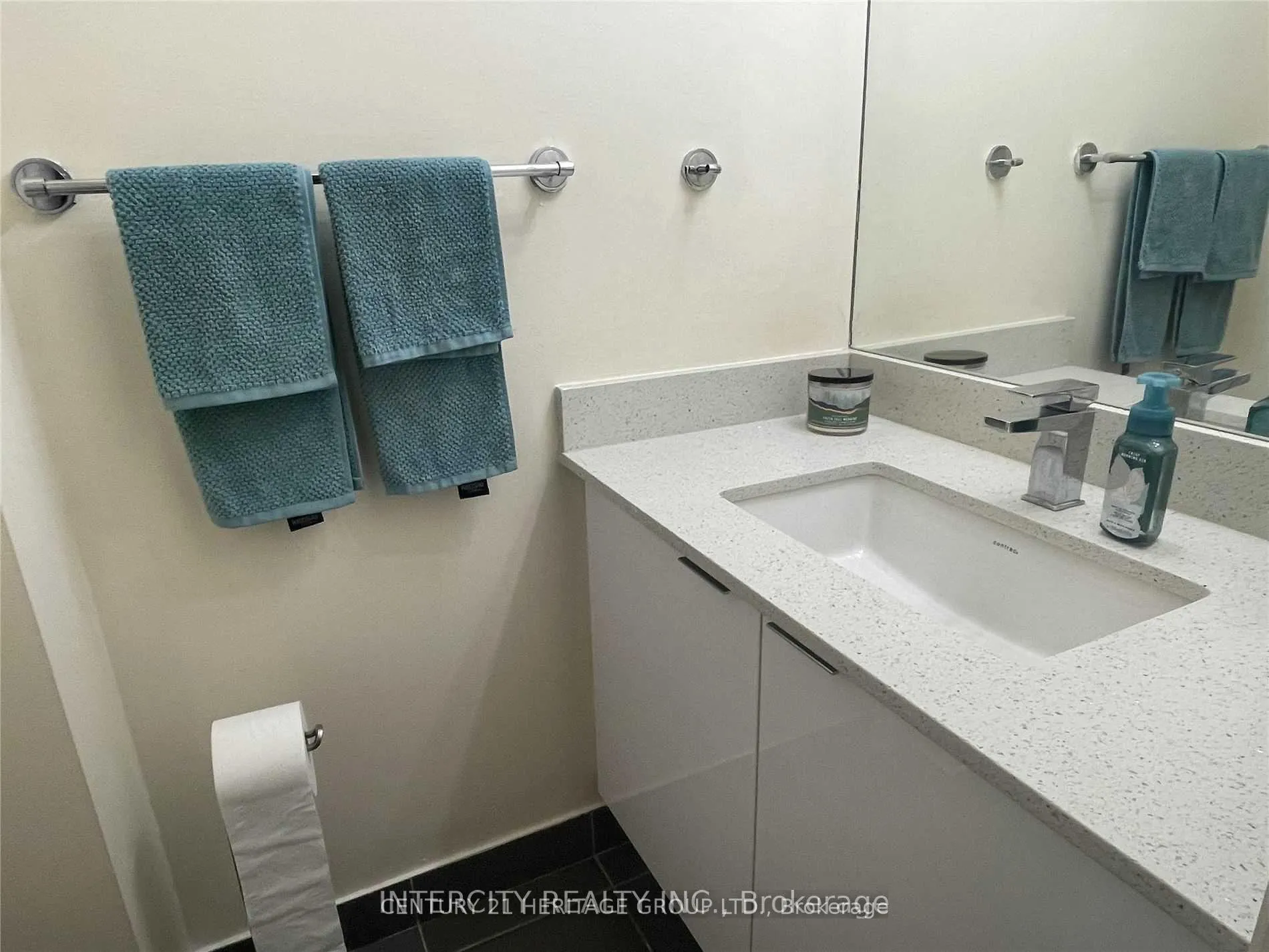 Photo 11 of Unit 1407, 2910 Highway 7, Vaughan, Concord — HOMEH
