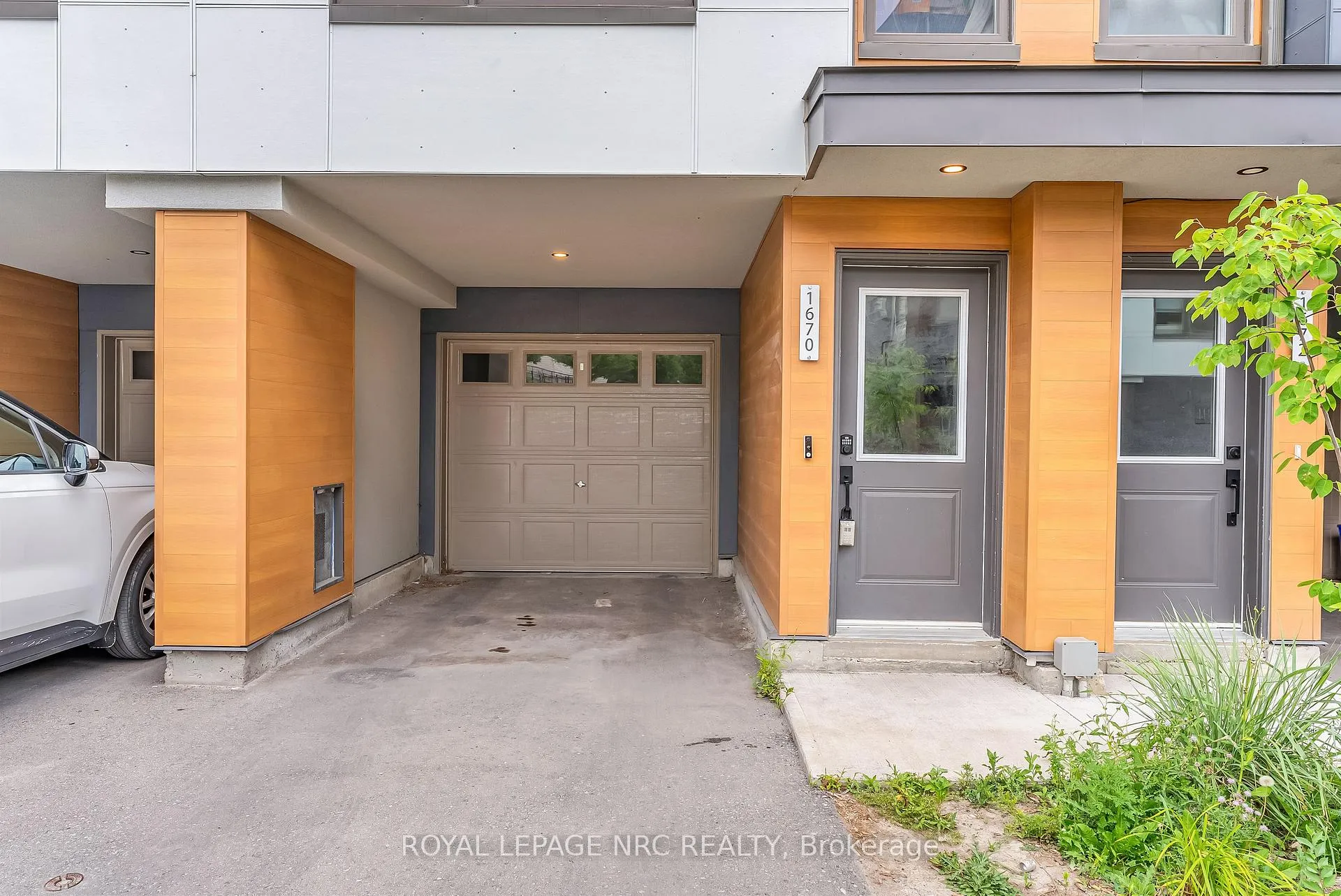 Photo 5 of 1670 Pleasure Valley Path, Oshawa, Samac — HOMEH