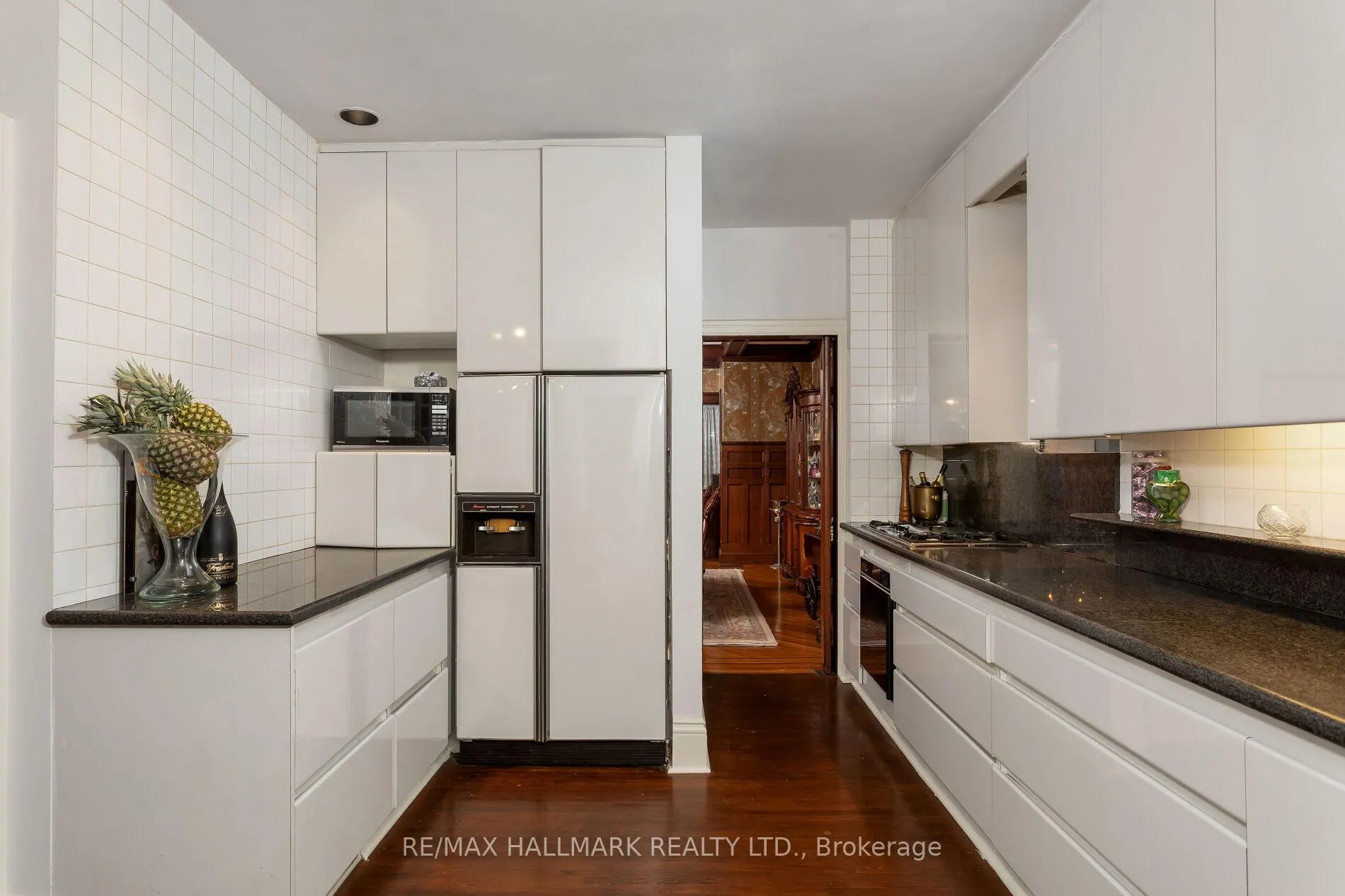 Photo 6 of 60 Indian Grove, Toronto, High Park-Swansea — HOMEH