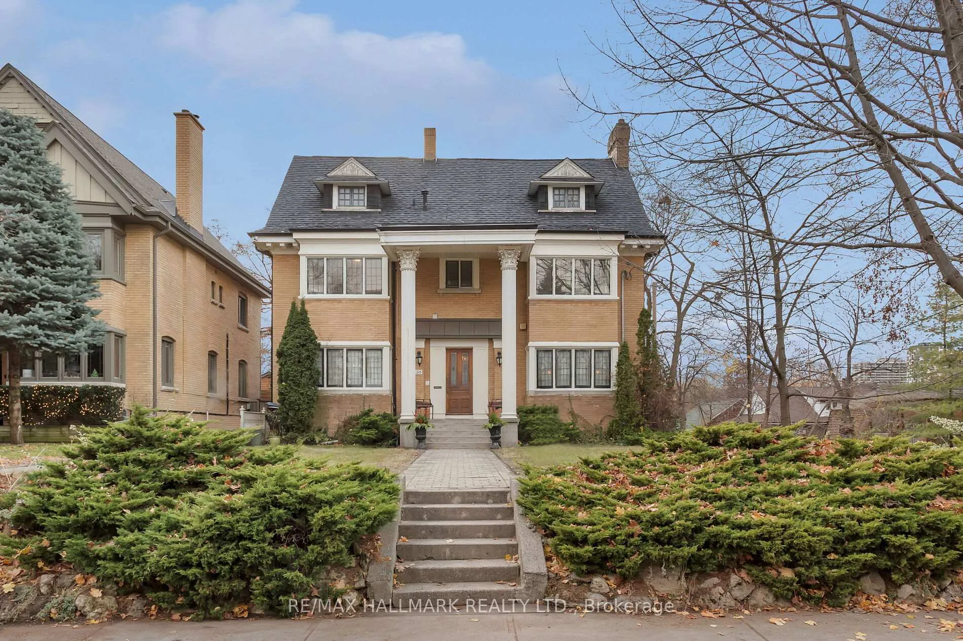 Photo 13 of 60 Indian Grove, Toronto, High Park-Swansea — HOMEH