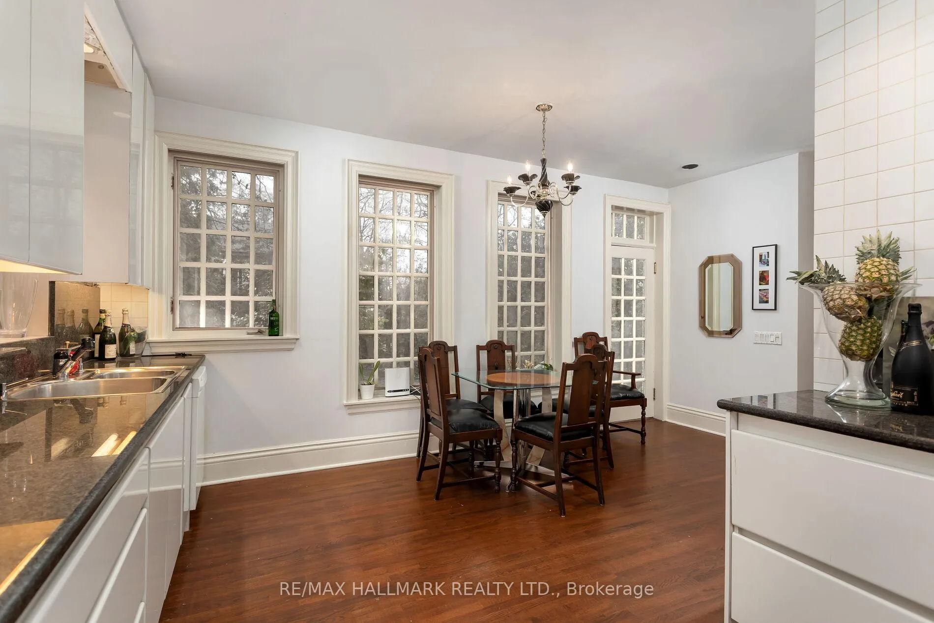 Photo 19 of 60 Indian Grove, Toronto, High Park-Swansea — HOMEH
