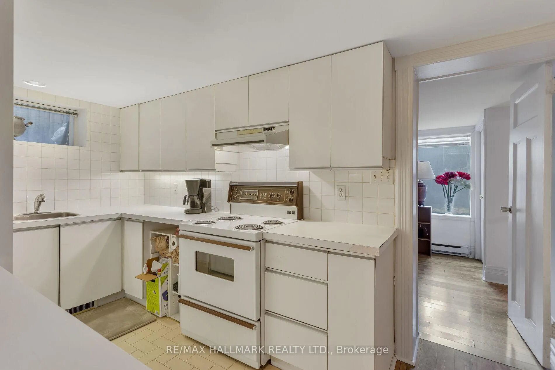 Photo 23 of 60 Indian Grove, Toronto, High Park-Swansea — HOMEH