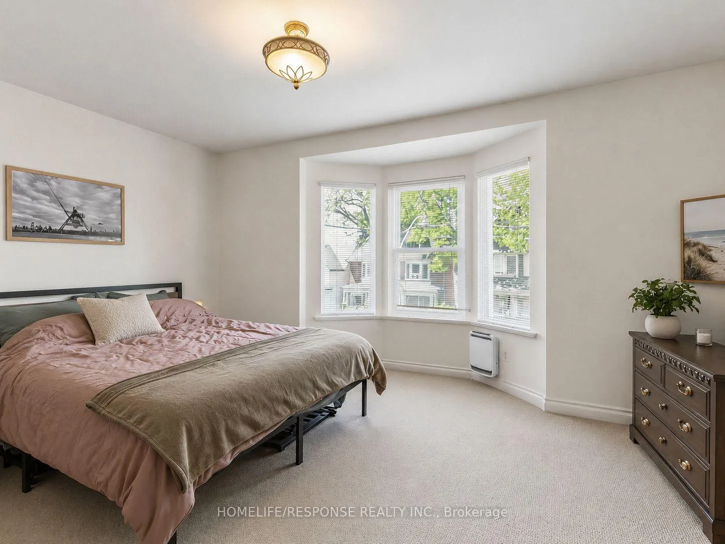 Photo 29 of 127 Lee Avenue, Toronto, The Beaches — HOMEH