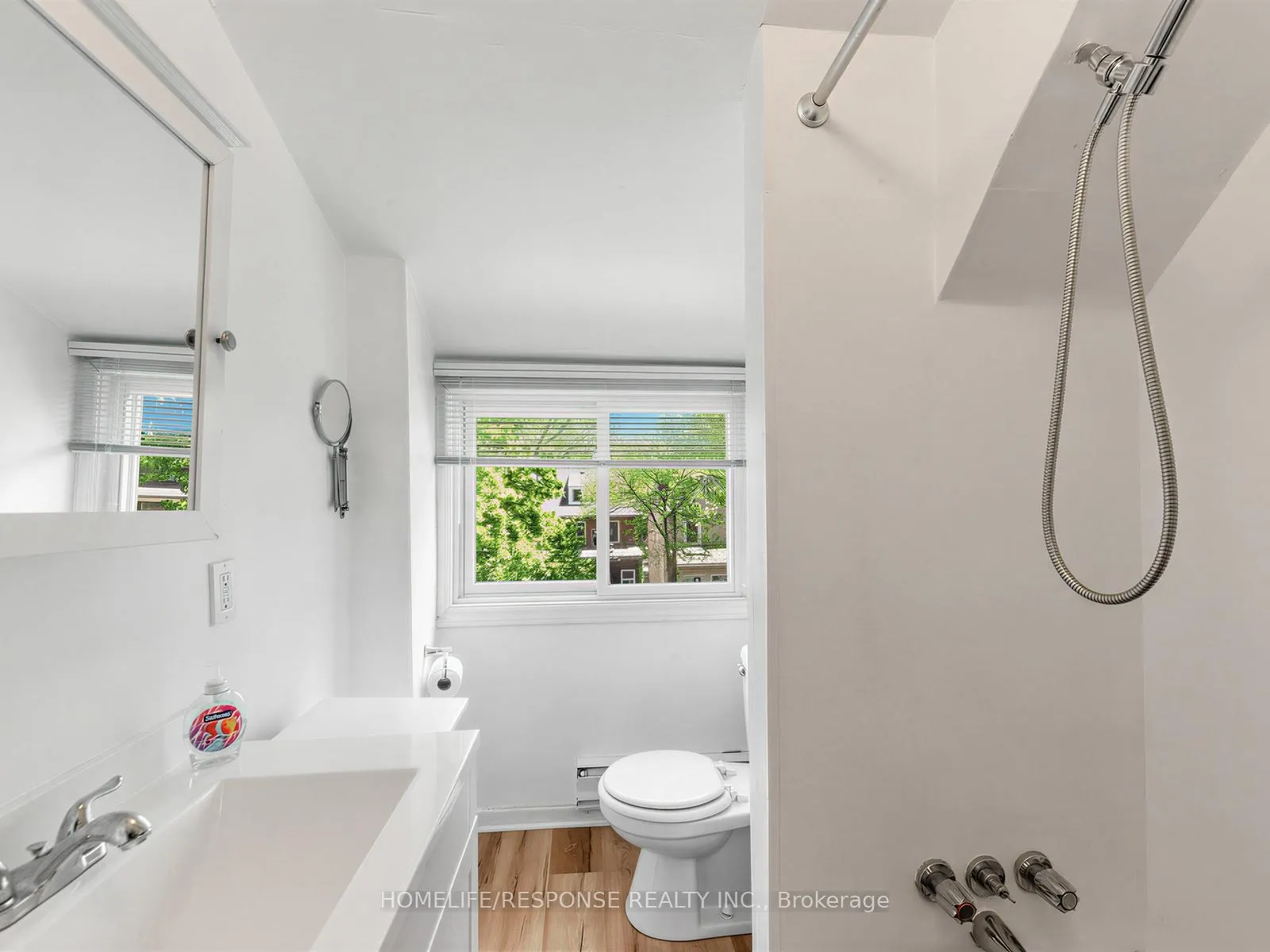 Photo 31 of 127 Lee Avenue, Toronto, The Beaches — HOMEH