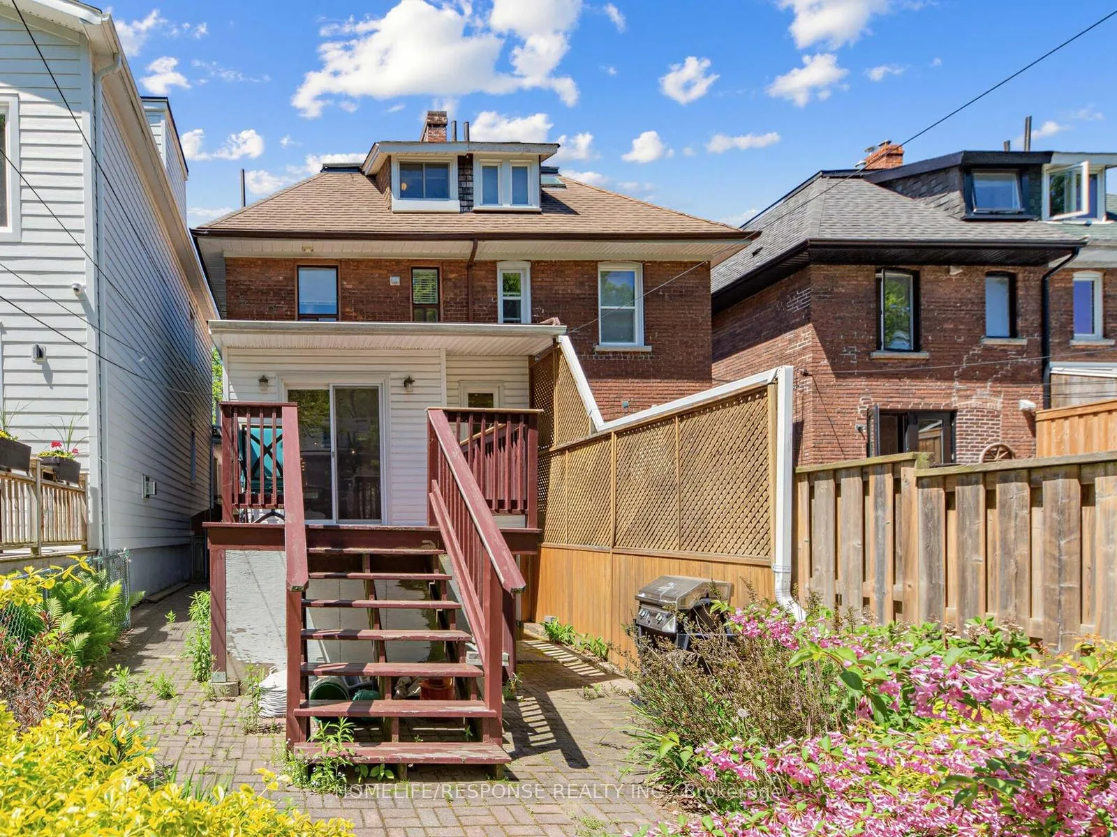 Photo 36 of 127 Lee Avenue, Toronto, The Beaches — HOMEH