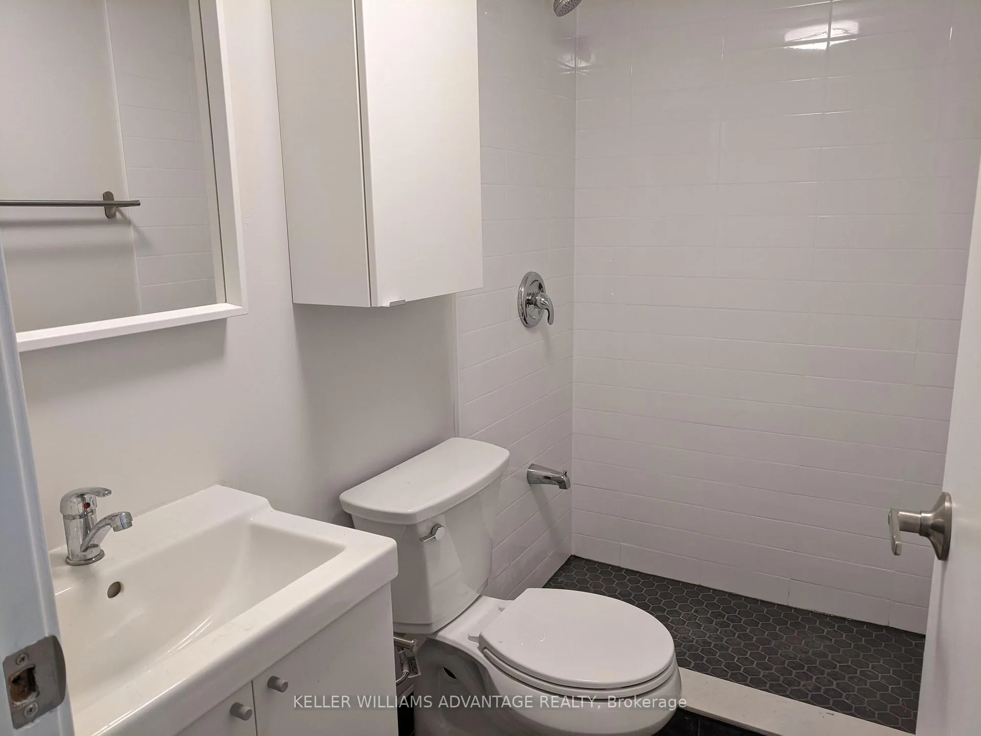 Photo 6 of Unit Lower, 119 Coxwell Avenue, Toronto, Woodbine Corridor — HOMEH